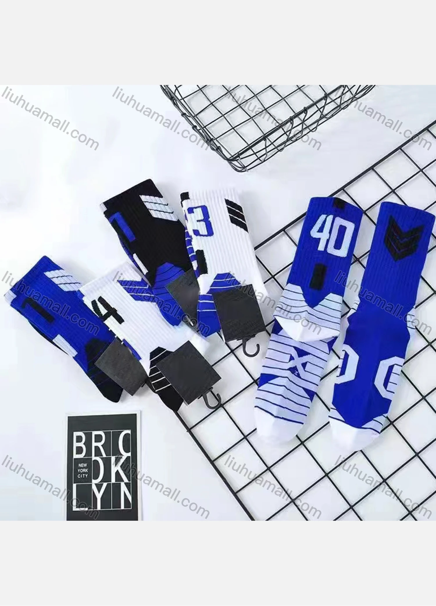 Wholesale Men's Athletic Outdoor Crew Socks Thick Long Running Sports Basketball Socks - Liuhuamall