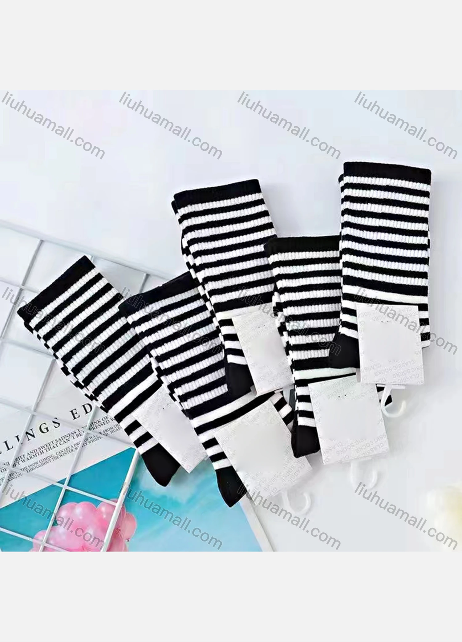 Wholesale Women's Casual Striped Print Cushioned Ankle Socks - Liuhuamall