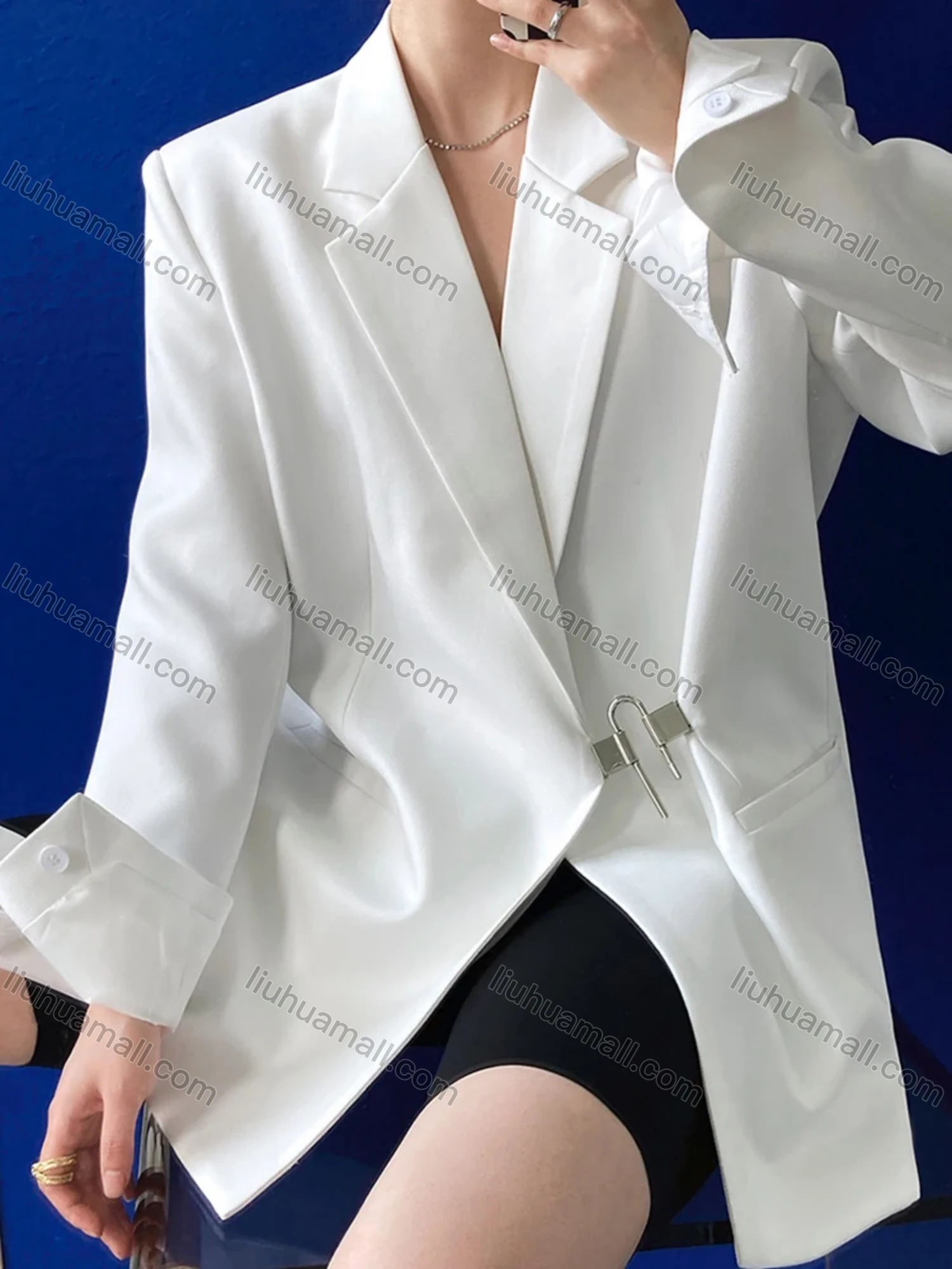 Wholesale Women's Plain Lapel Long Sleeve Metal Buckle Suit Jacket 325# - Liuhuamall
