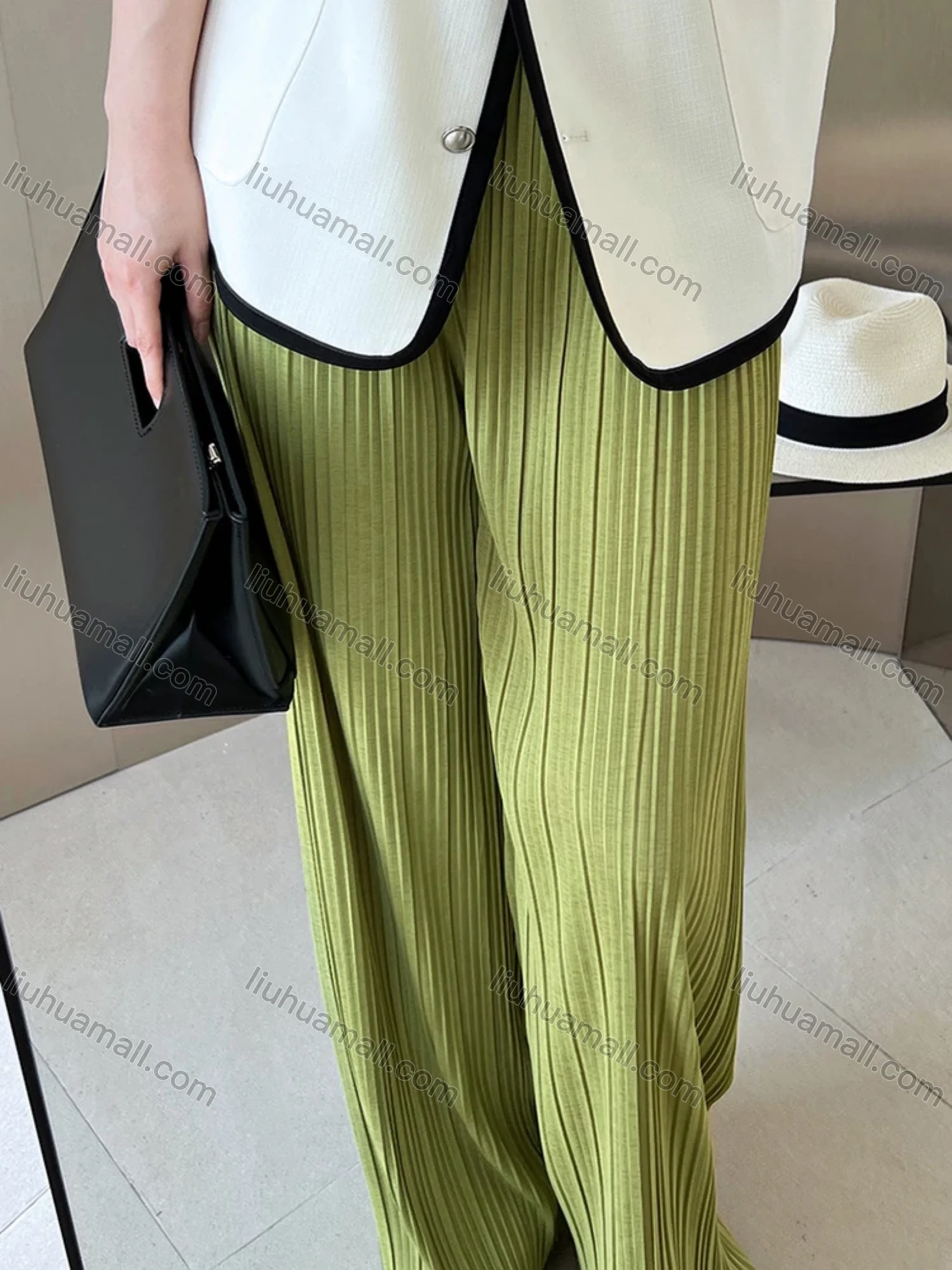 Wholesale Women's Casual Plain Pleated Wide Leg pants - Liuhuamall