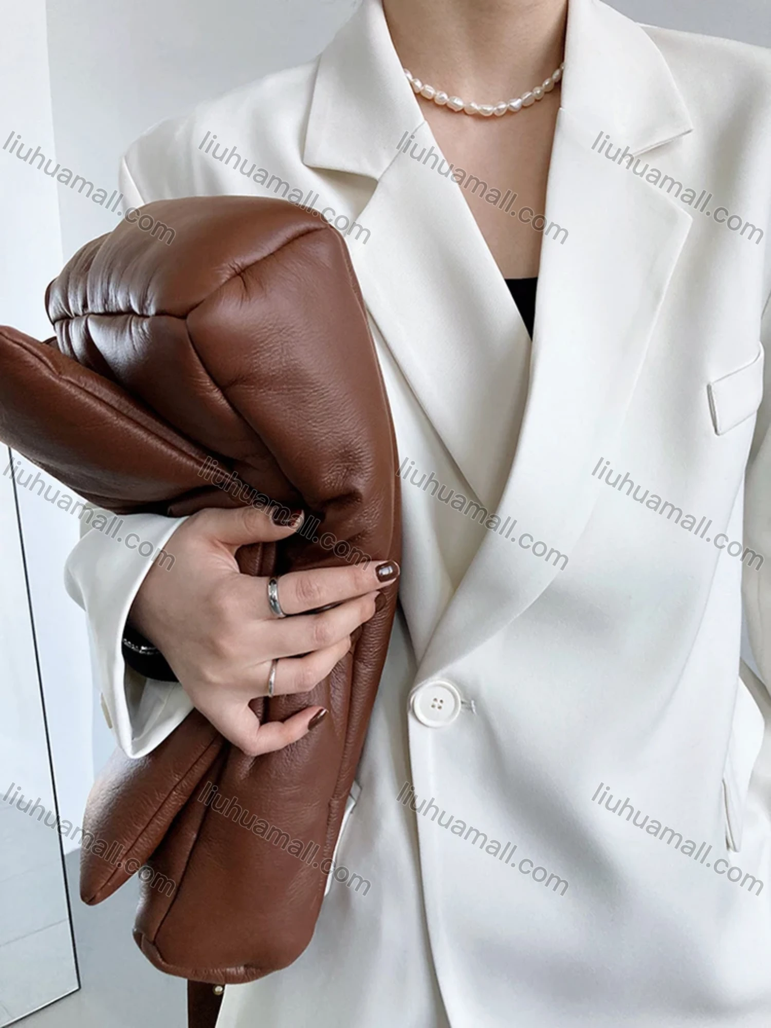 Wholesale Women's Plain Lapel Long Sleeve One Button Suit Jacket - Liuhuamall