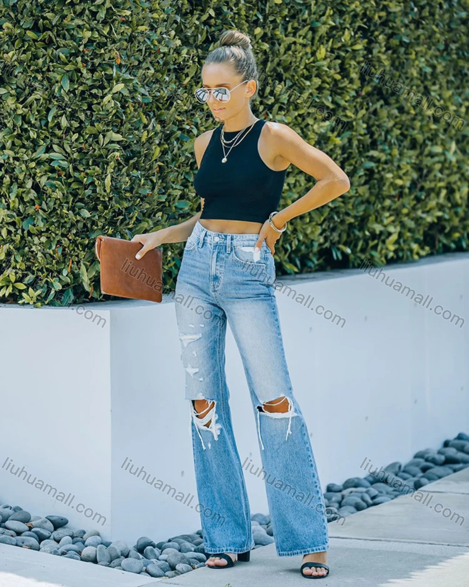 Wholesale Women's Casual Ripped Fray Raw Wide Leg Jean - Liuhuamall