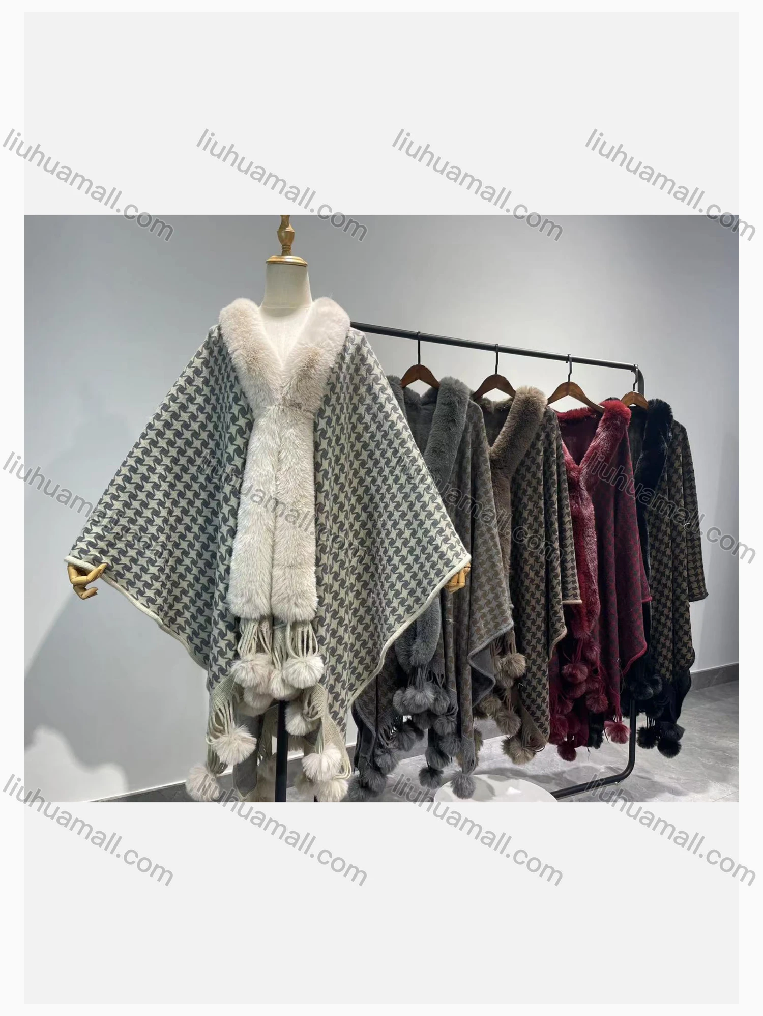 Wholesale Women's Causal Fashion Allover Print Tassel Fuzzy Cape - Liuhuamall