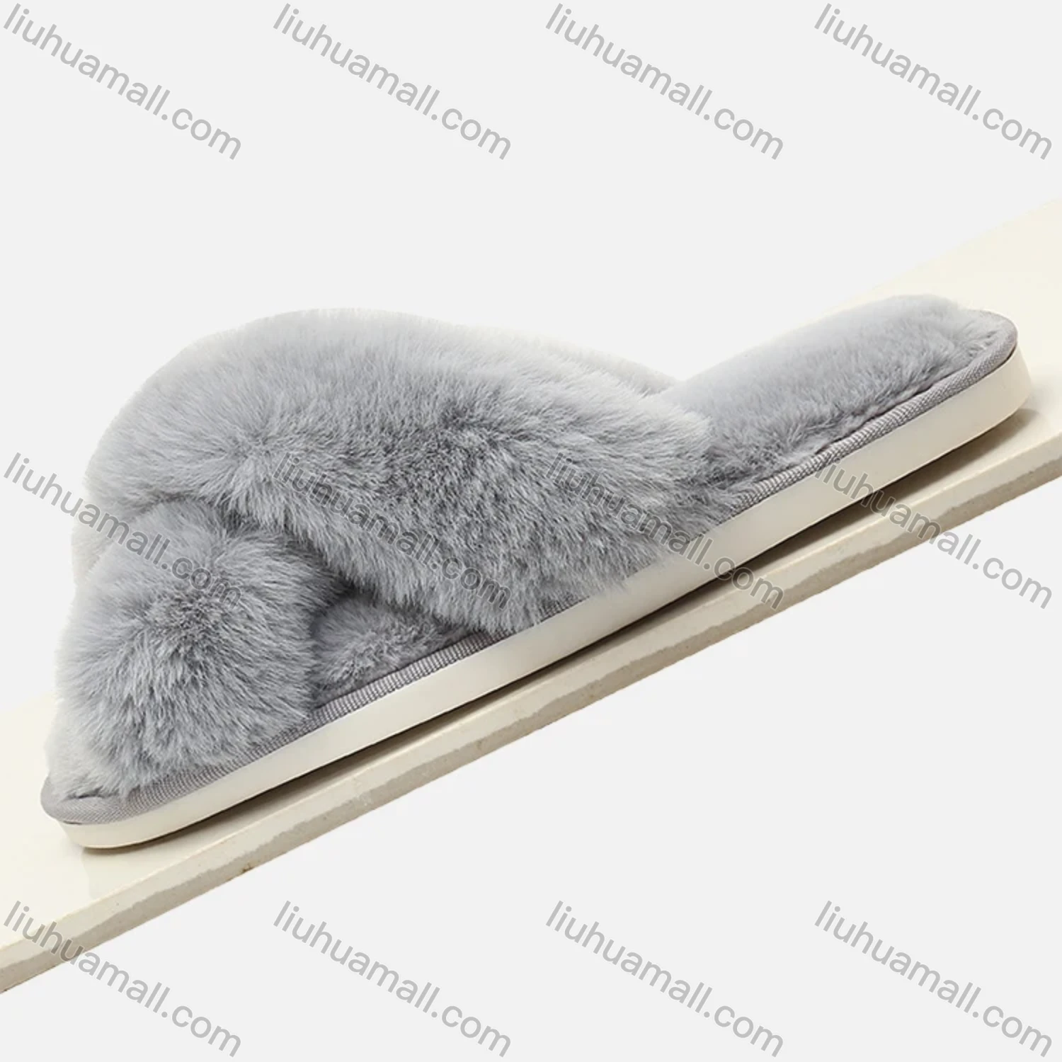 Wholesale Women's Plain Fluff Sandal - Liuhuamall