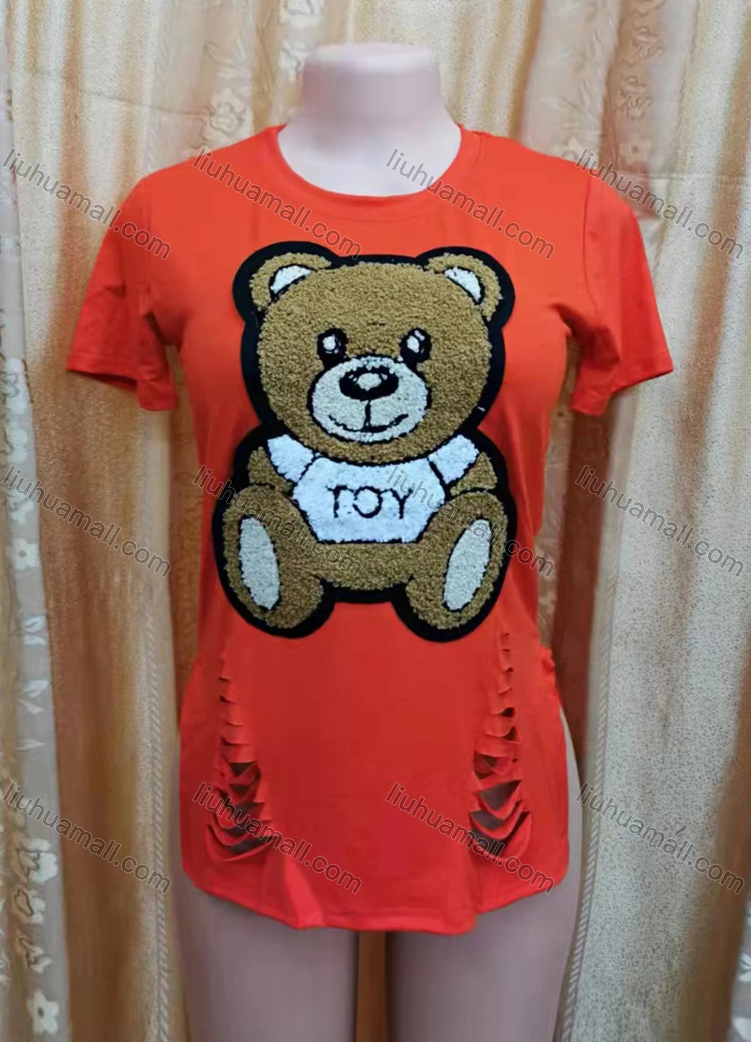 Wholesale Women's Casual Round Neck Short Sleeve Fleece Bear Graphic Cut Out Split Hem Tee - Liuhuamall