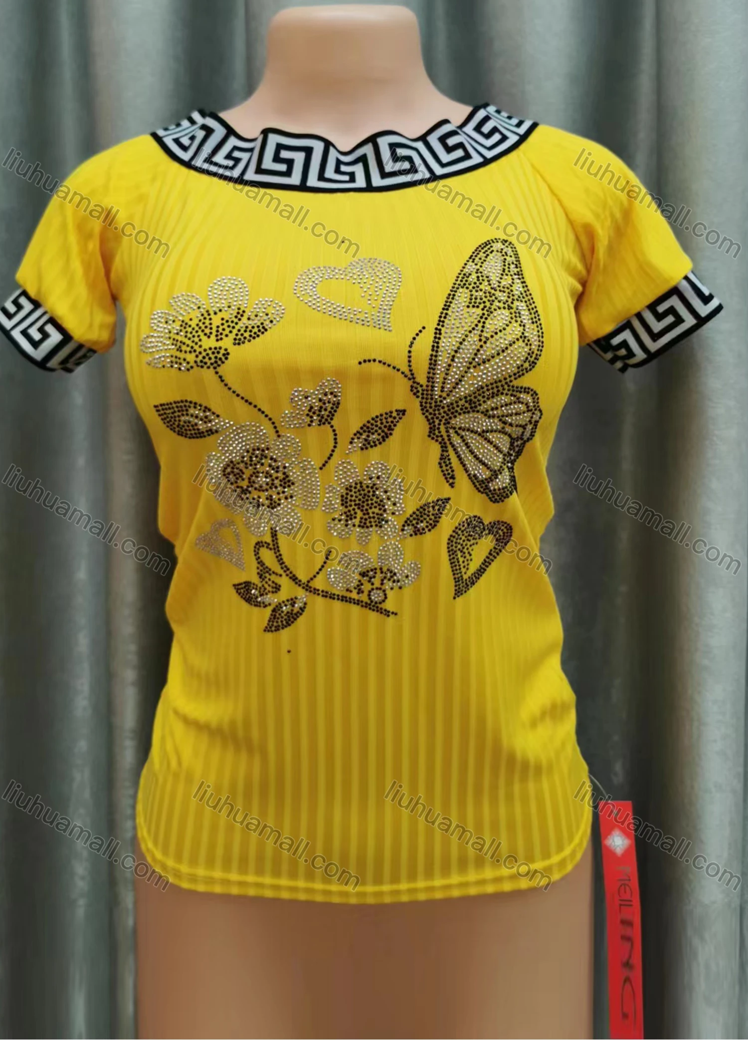 Wholesale Women's Casual Rhinestone Appliques Retro Grain Trim Short Sleeve Rib Knit Tee - Liuhuamall