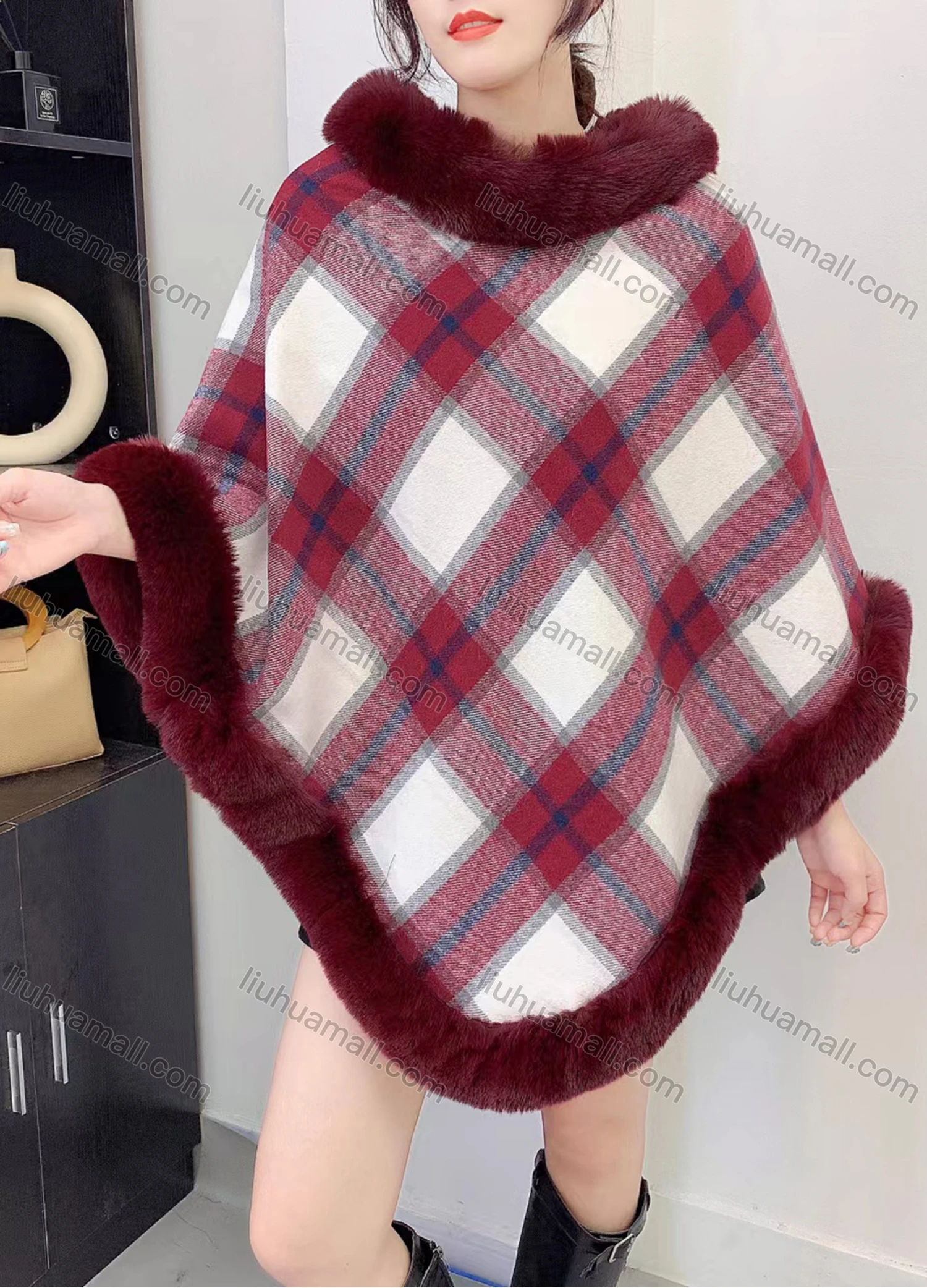 Wholesale Women's Faux Fur Lined Collar Plaid Print Loose Fit Poncho - Liuhuamall