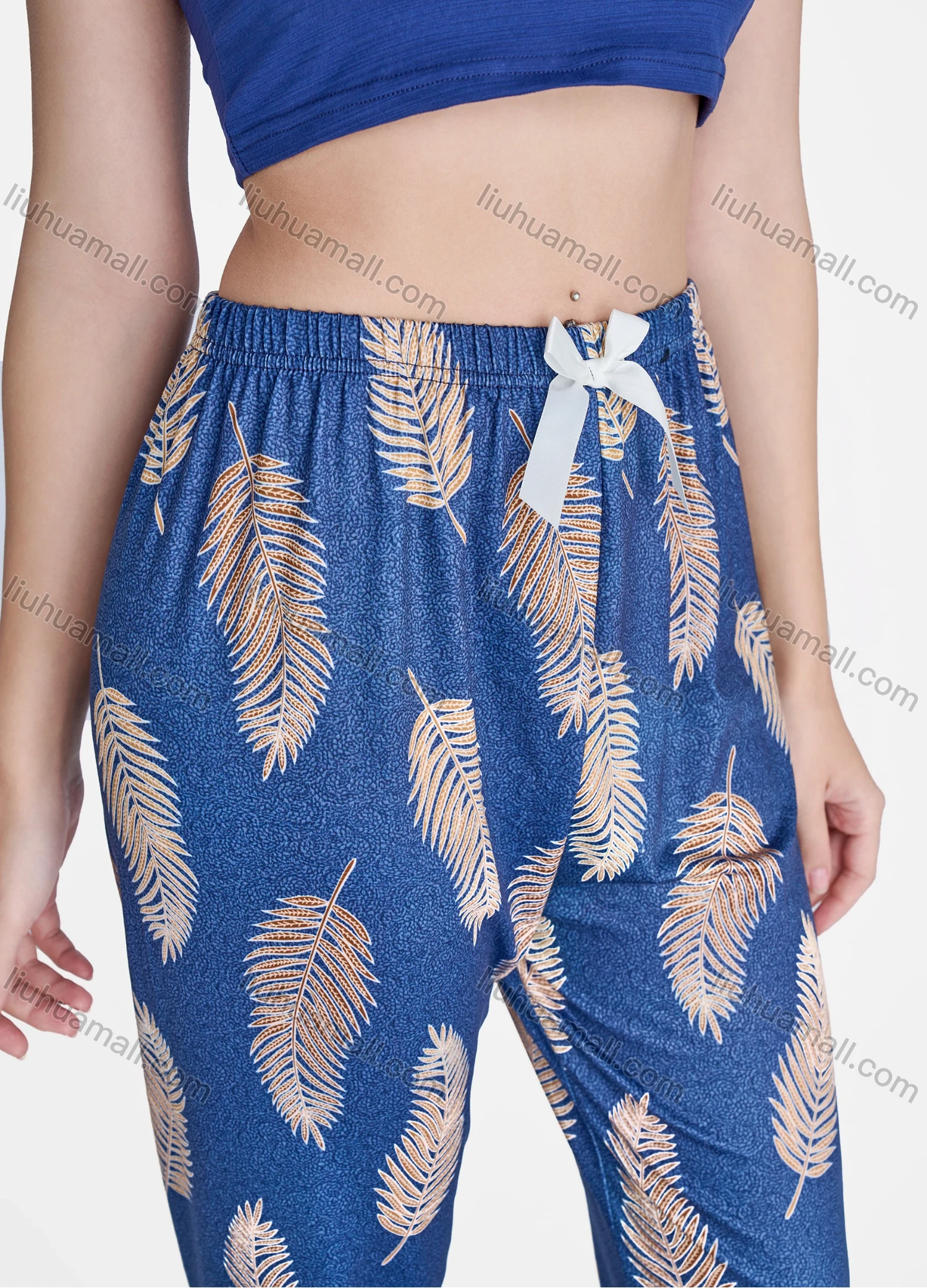 Wholesale Women's Casual Rhinestone Letter Crop Tank Tops & Allover Leaf Print Pants 2 Piece Set Lounge Pajama Suit - Liuhuamall