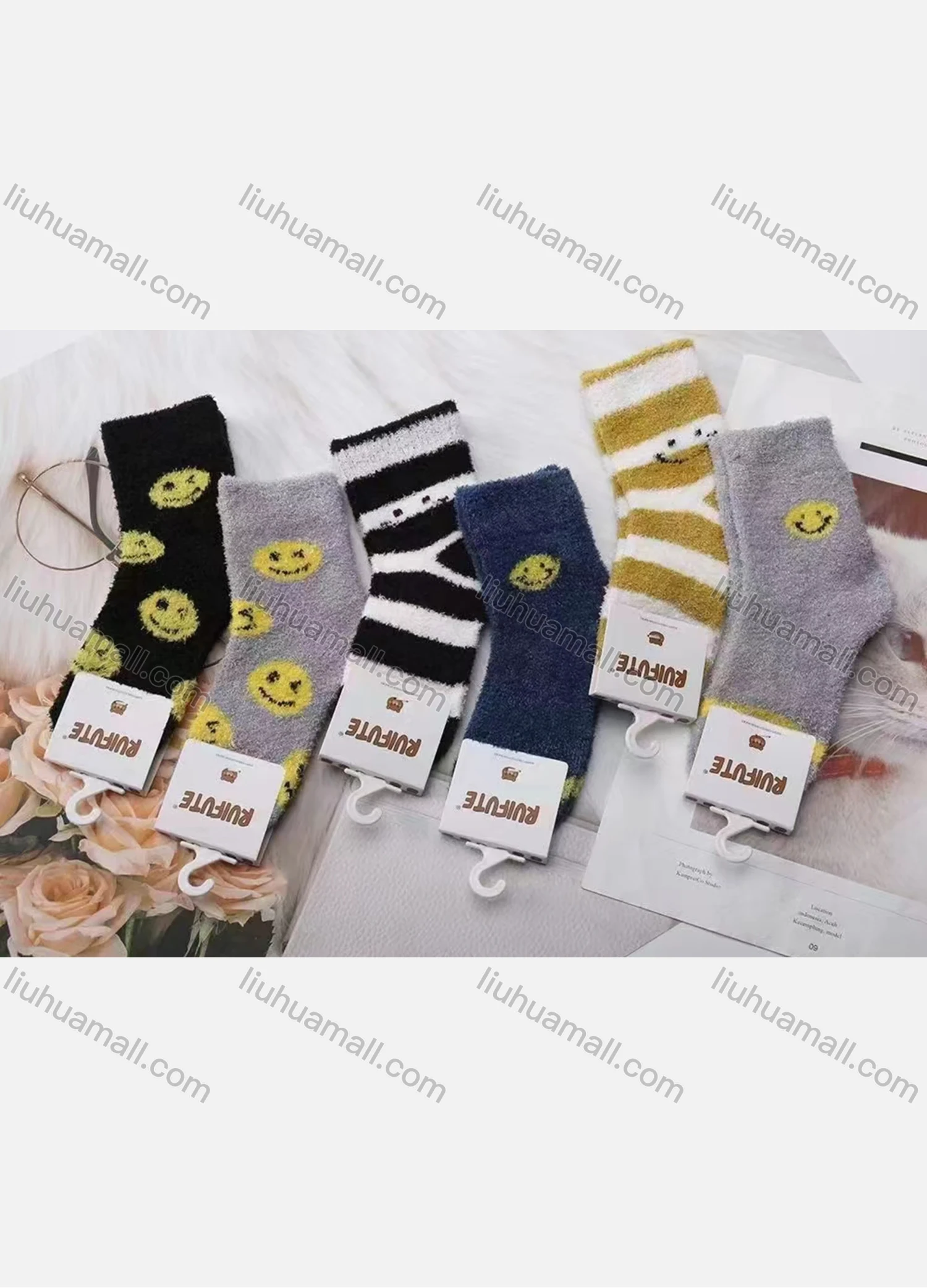 Wholesale Women's Casual Smiling Face Print Mid-calf Socks 10 Pairs - Liuhuamall