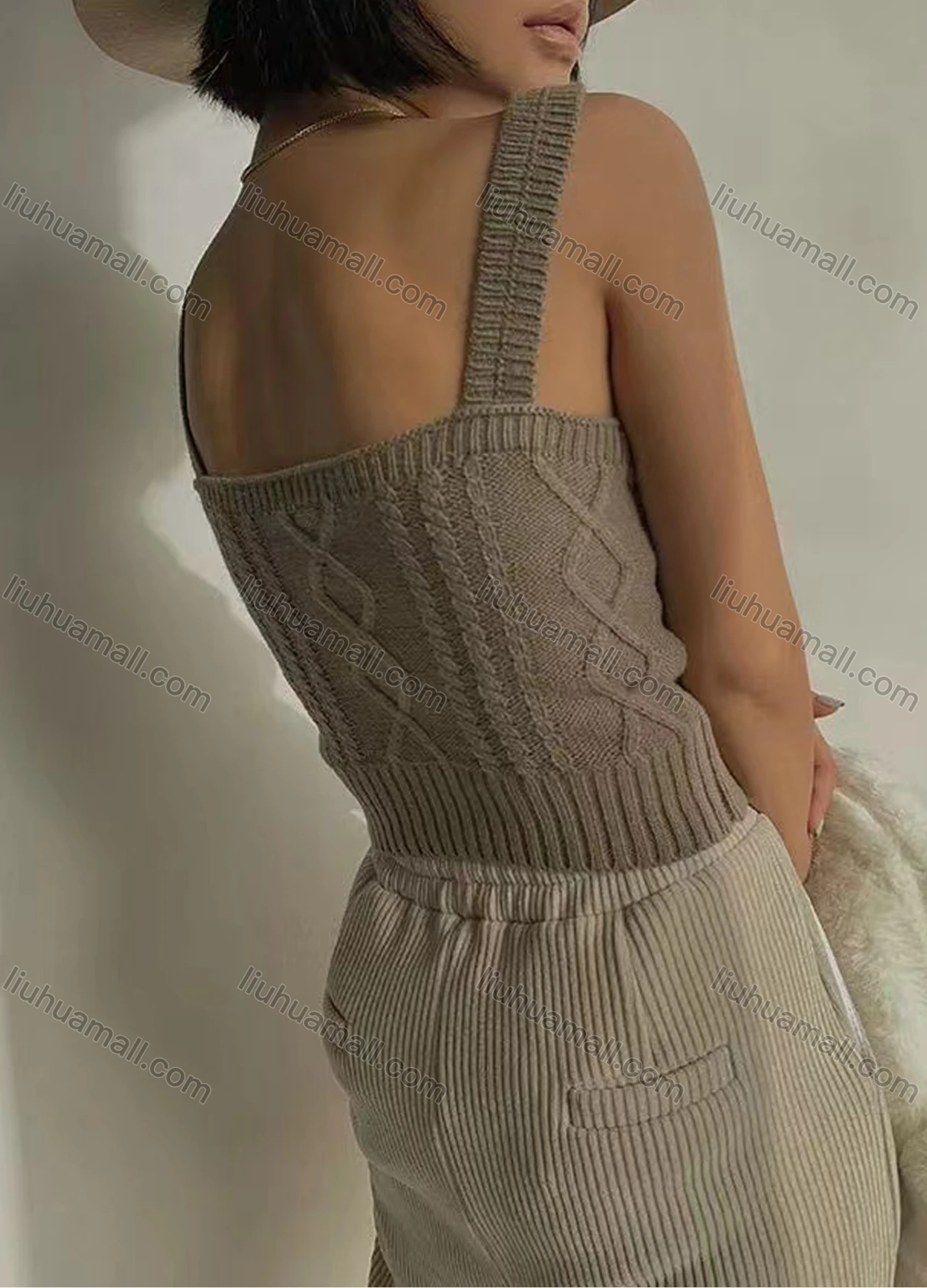 Wholesale Women's Casual Plain Scoop Neck Cable Knit Pullover Knit Tank Top - Liuhuamall