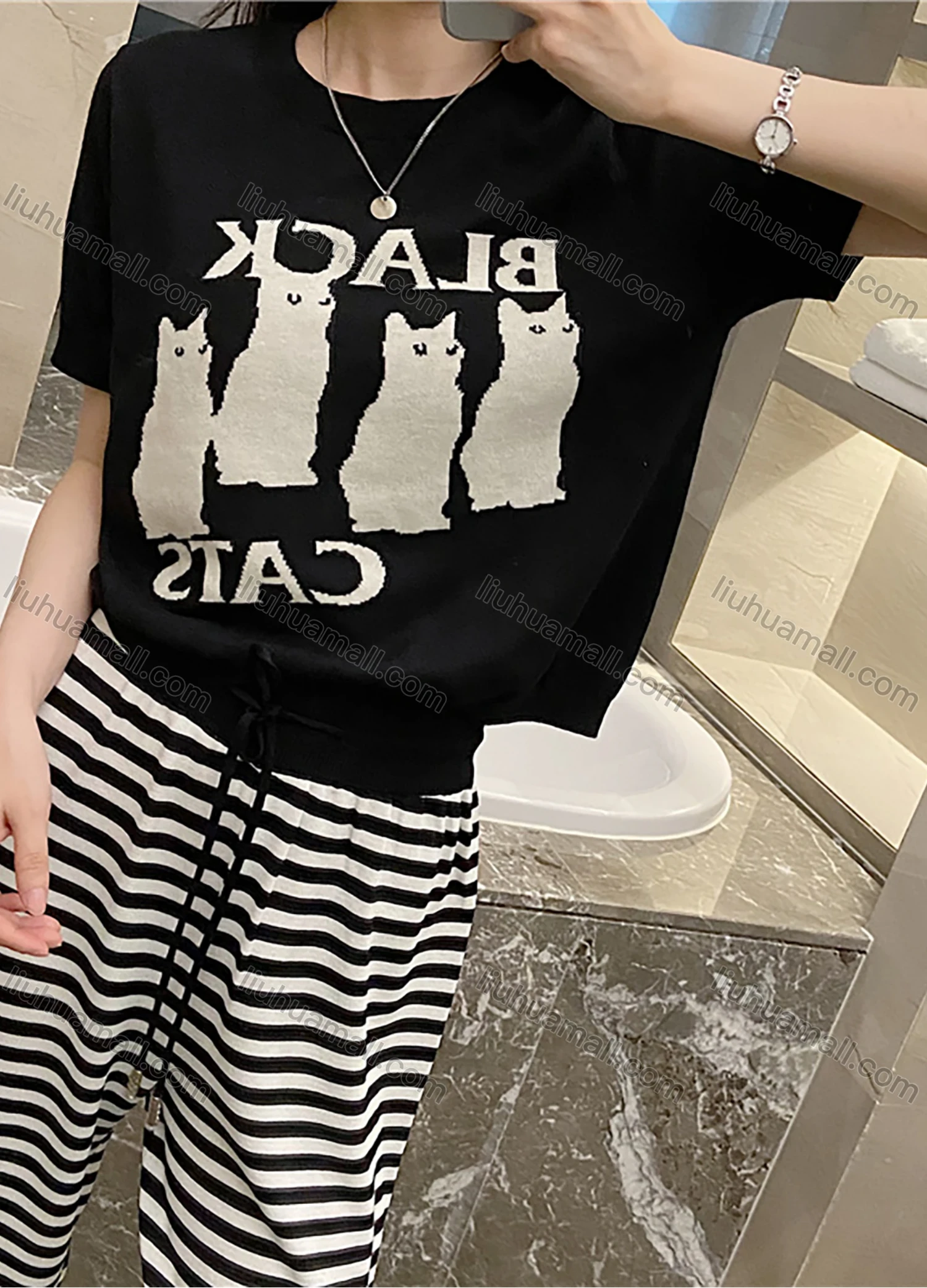 Wholesale Women's Casual Letter & Cartoon Graphic Round Neck Short Sleeve Tee 1049# - Liuhuamall