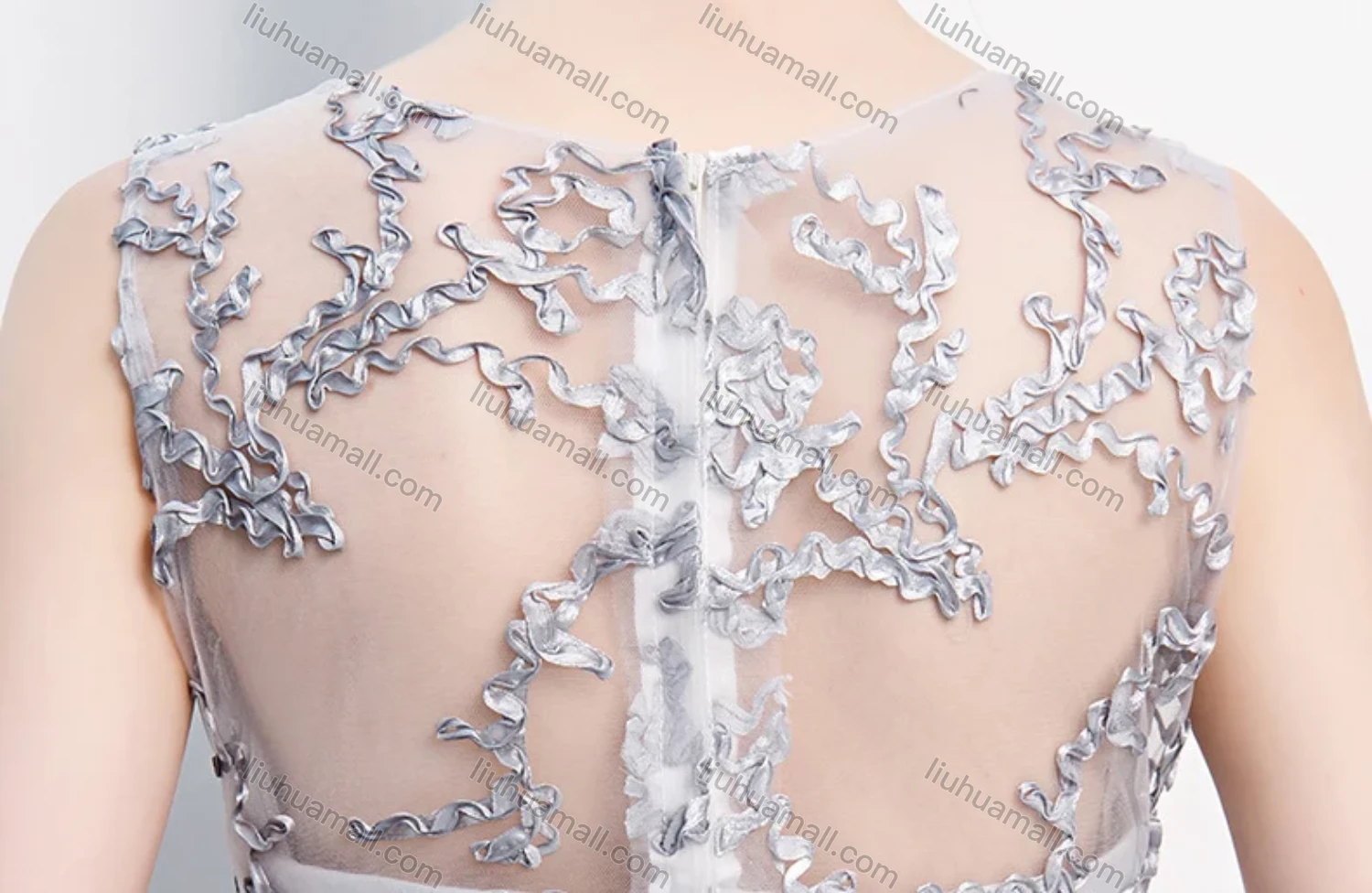 Wholesale Women's Elegant Mesh Splicing Appliques Round Neck Floor Length Evening Dress - Liuhuamall