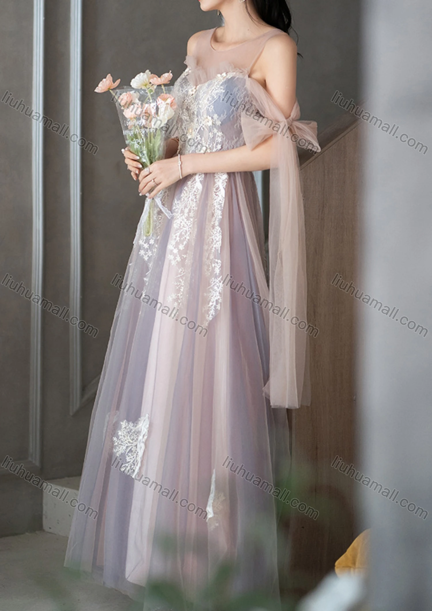 Wholesale Women's Elegant Mesh Appliques Ruffle Trim Lace Up Floor Length Evening Dress - Liuhuamall