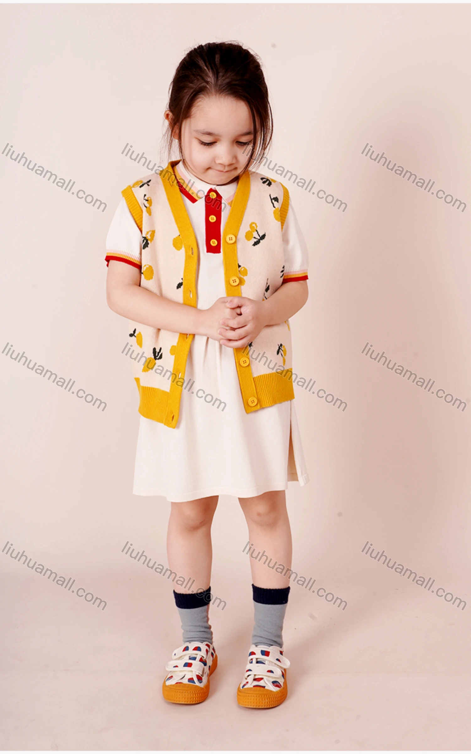 Wholesale Kids Lovely Cartoon Print Button Down Knit Sweater Vest Cardigan MB21AMY447# - Liuhuamall