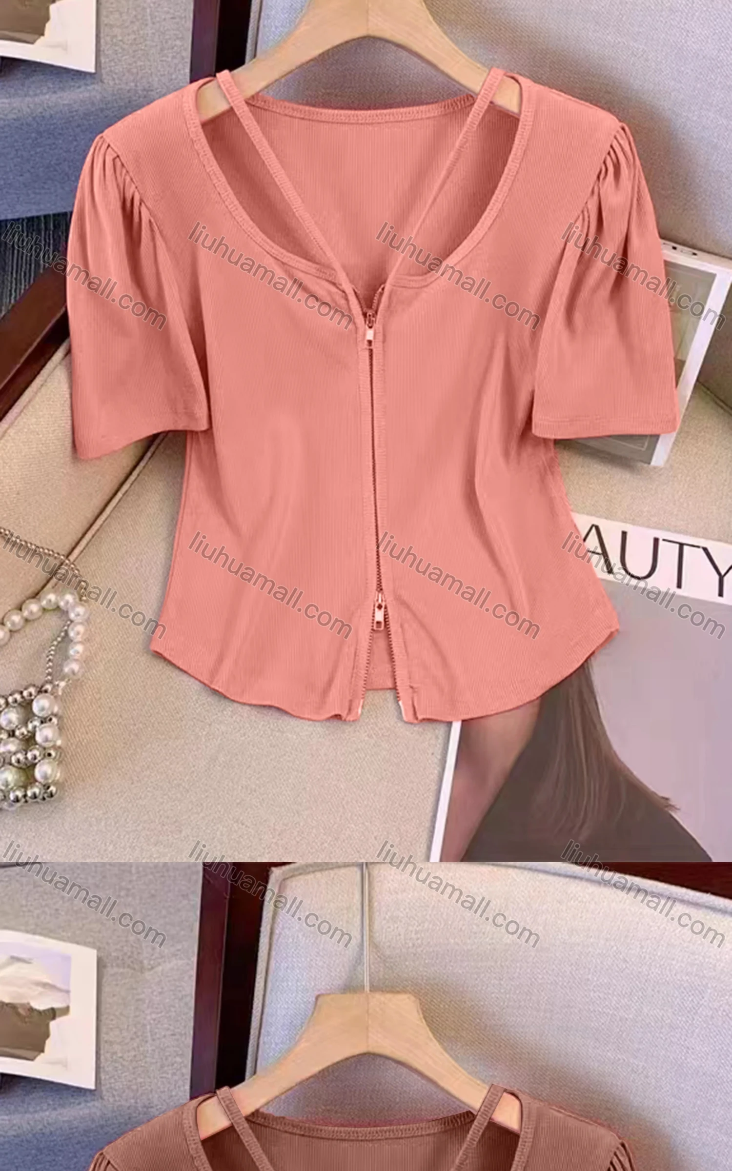 Wholesale Women's Casual Crew Neck Spaghetti Strap Ruched Curved Hem Zipper Top - Liuhuamall