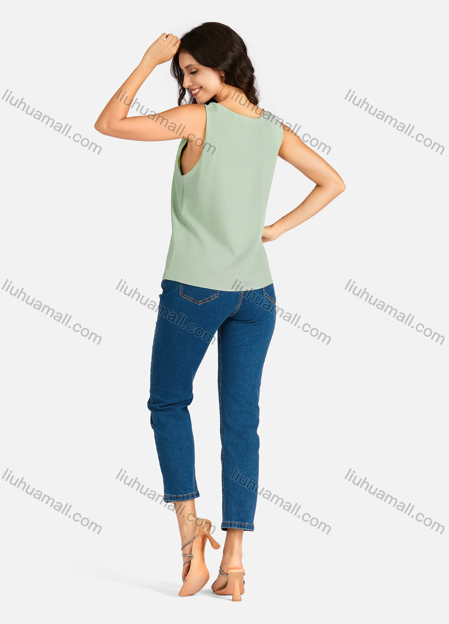 Wholesale Women's Casual Plain V Neck Tank Top - Liuhuamall