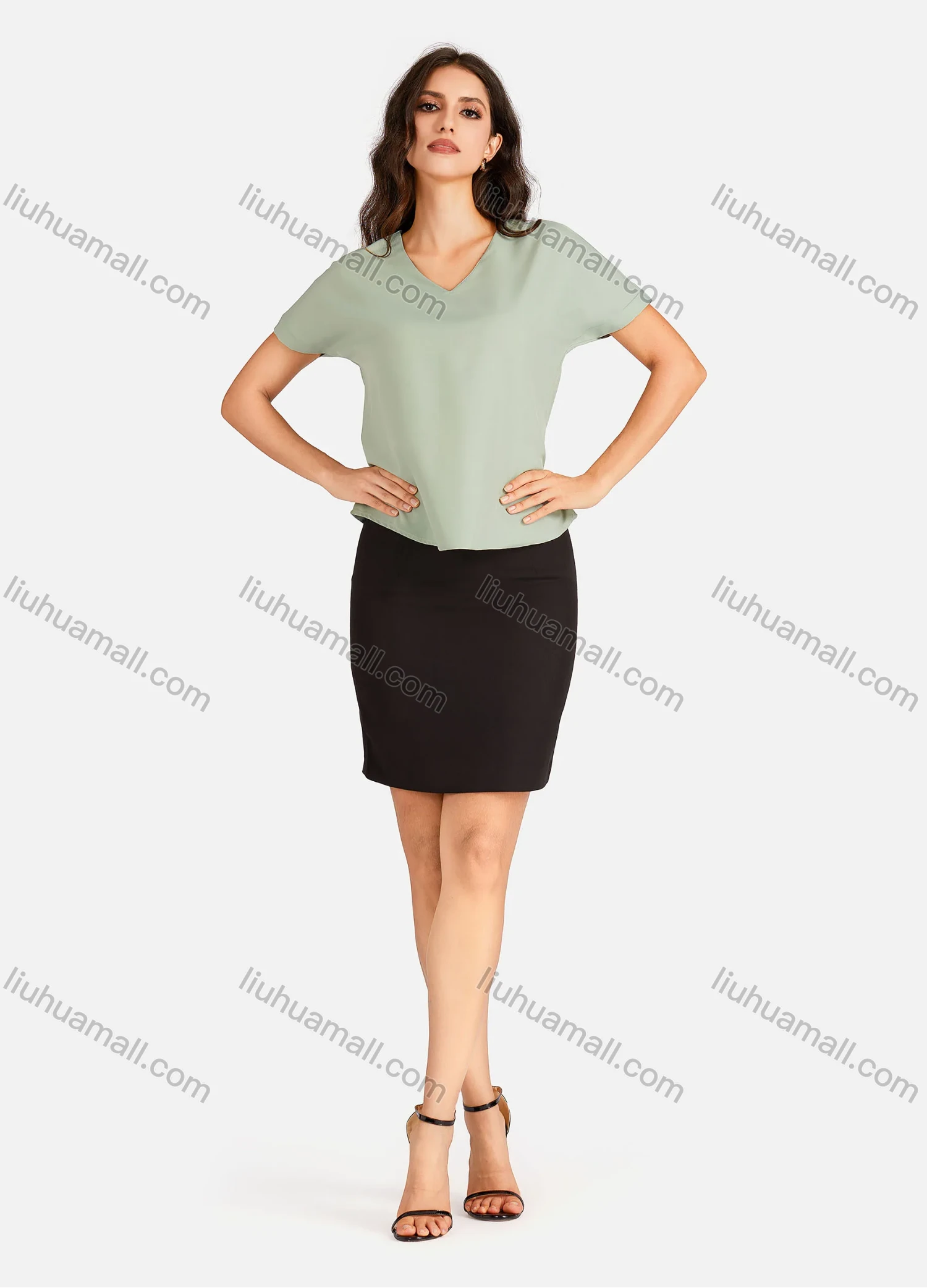 Wholesale Women's Casual Plain V Neck Short Sleeve Tee - Liuhuamall