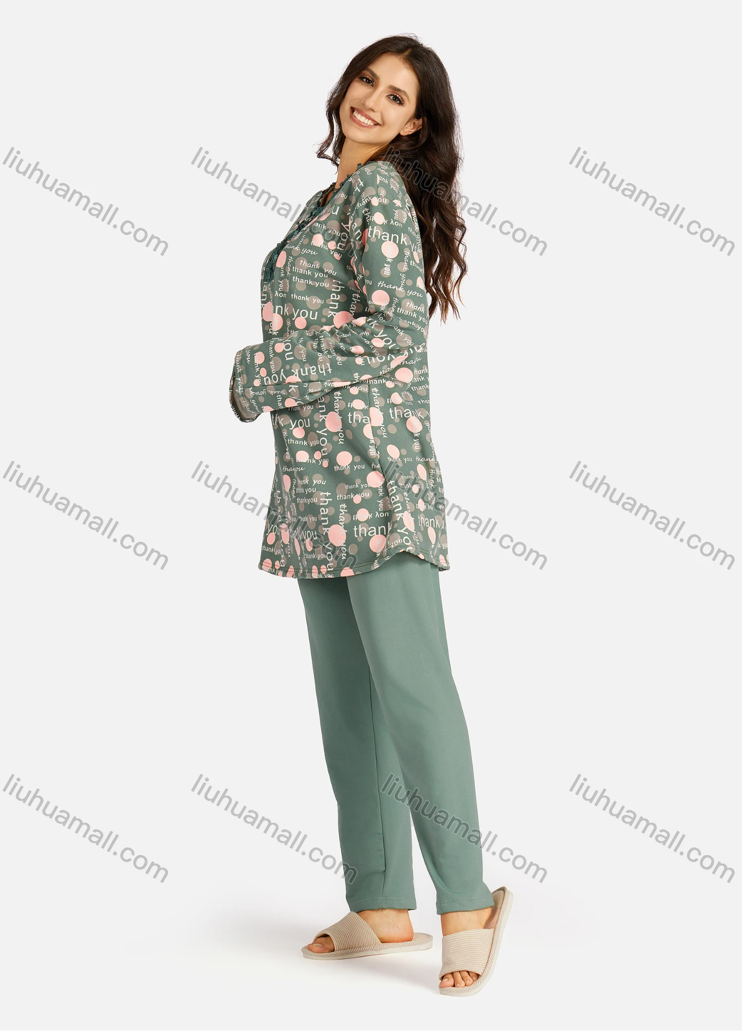 Wholesale Women's Embroidery Collared Allover Font Print Long Sleeve Lounge Pajama 2 Piece Set - Liuhuamall