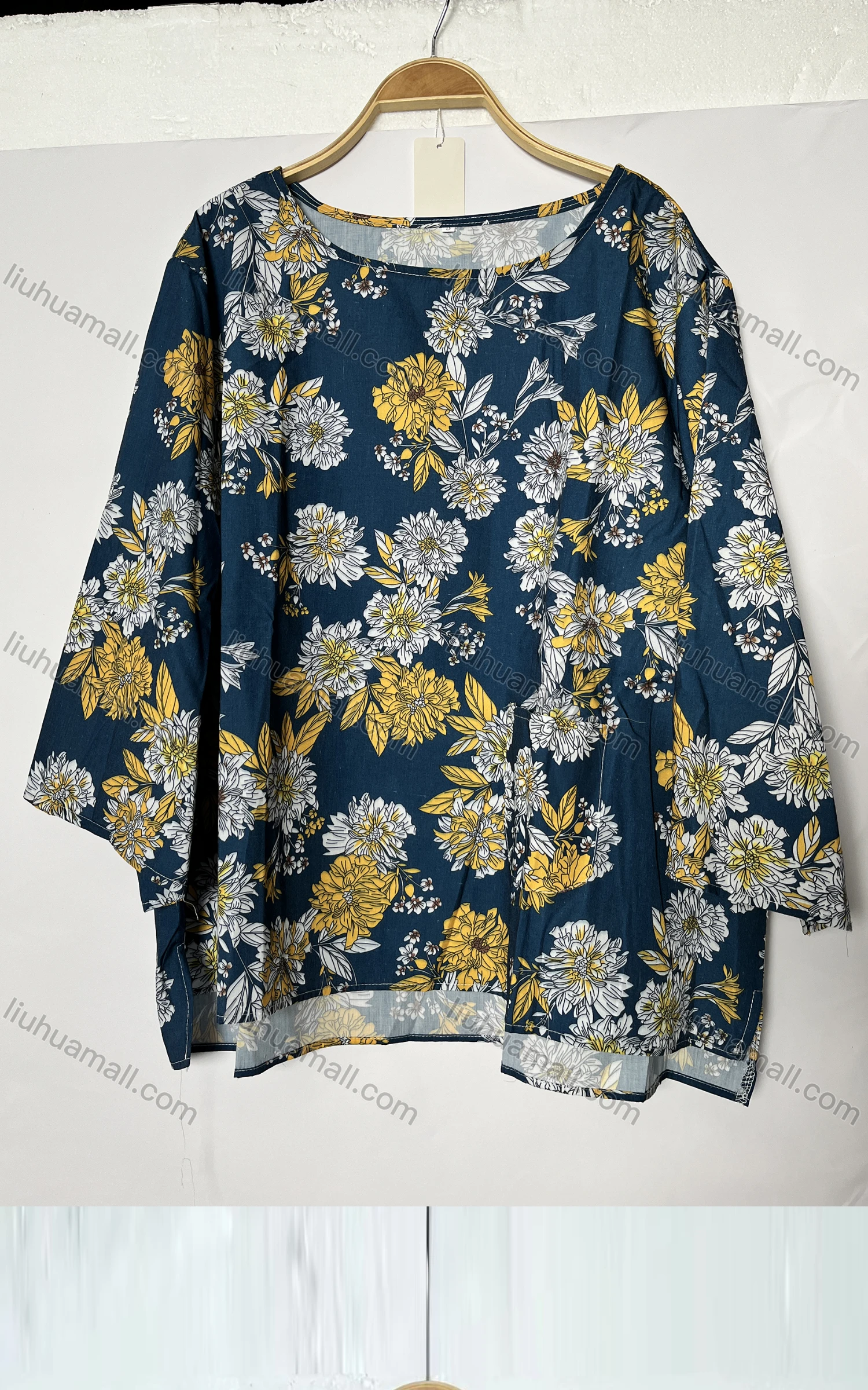 Wholesale Women's Casual Crew Neck 3/4 Sleeve Floral Blouse 002# - Liuhuamall