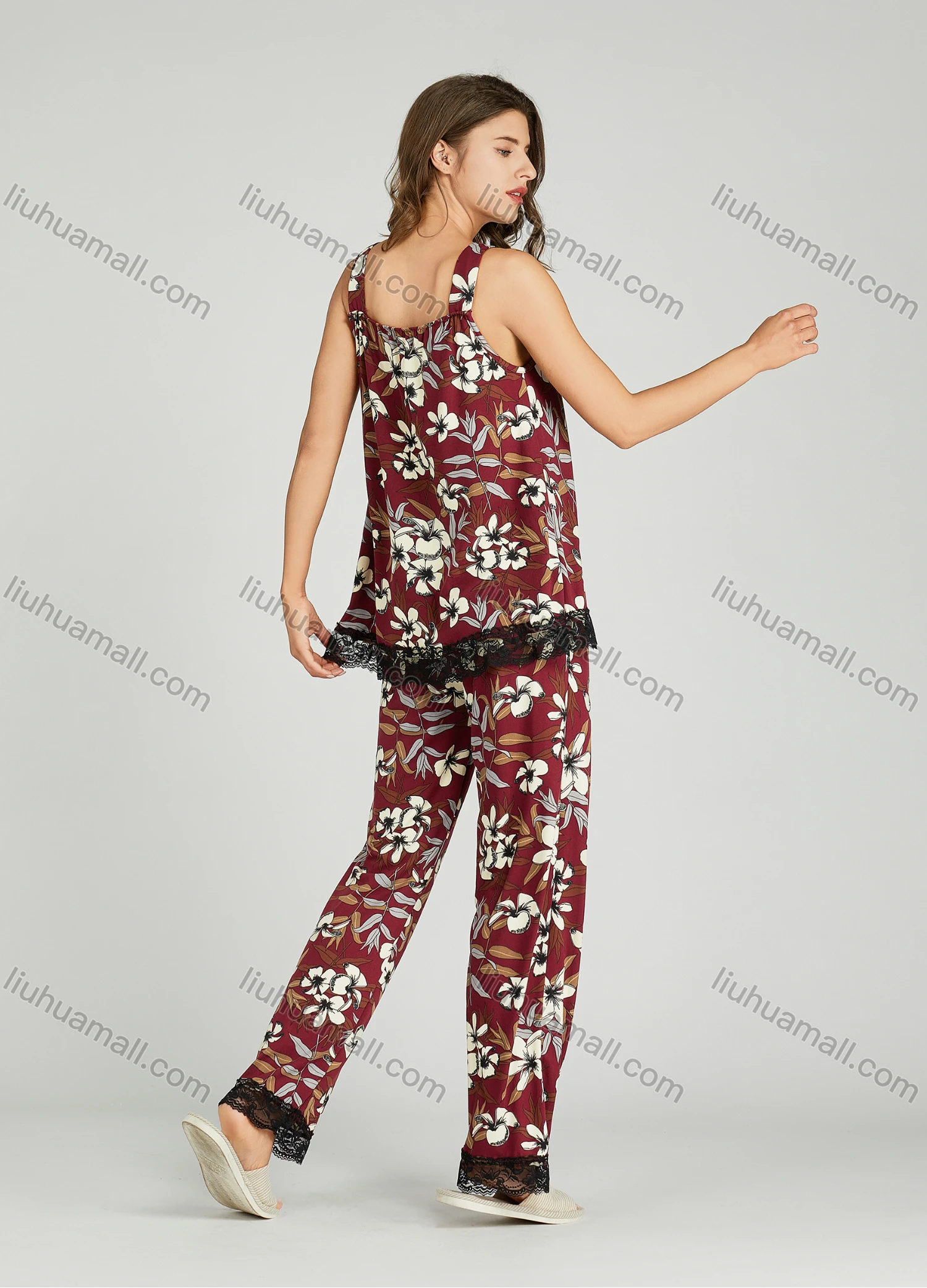 Wholesale Women's Allover Floral Print Lace Trim Milk Silk Tank Top Pajamas Lounge 2 Piece Set 5504# - Liuhuamall