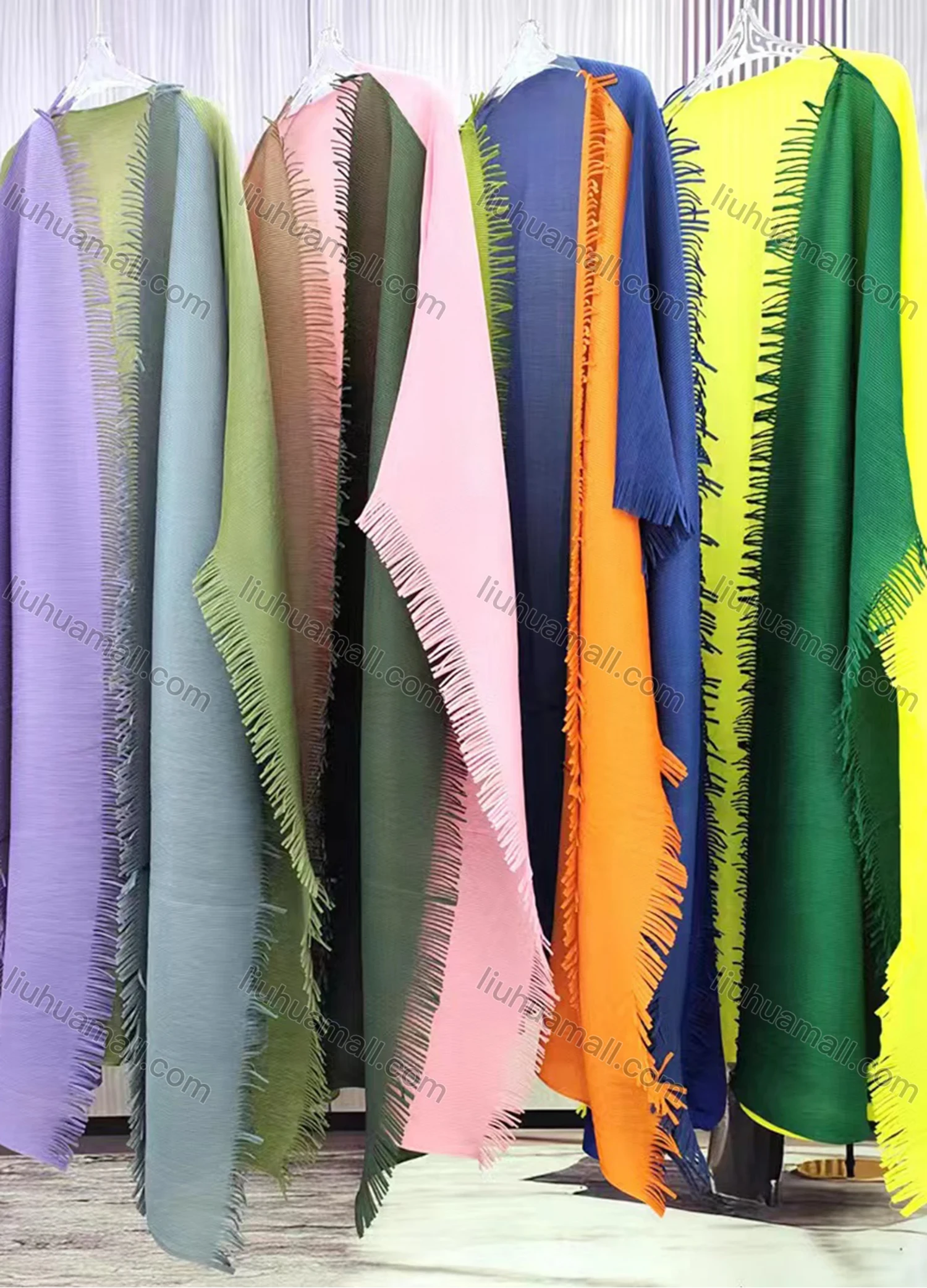 Wholesale Women's Loose Fit Colorblock Raw Hem Cape - Liuhuamall