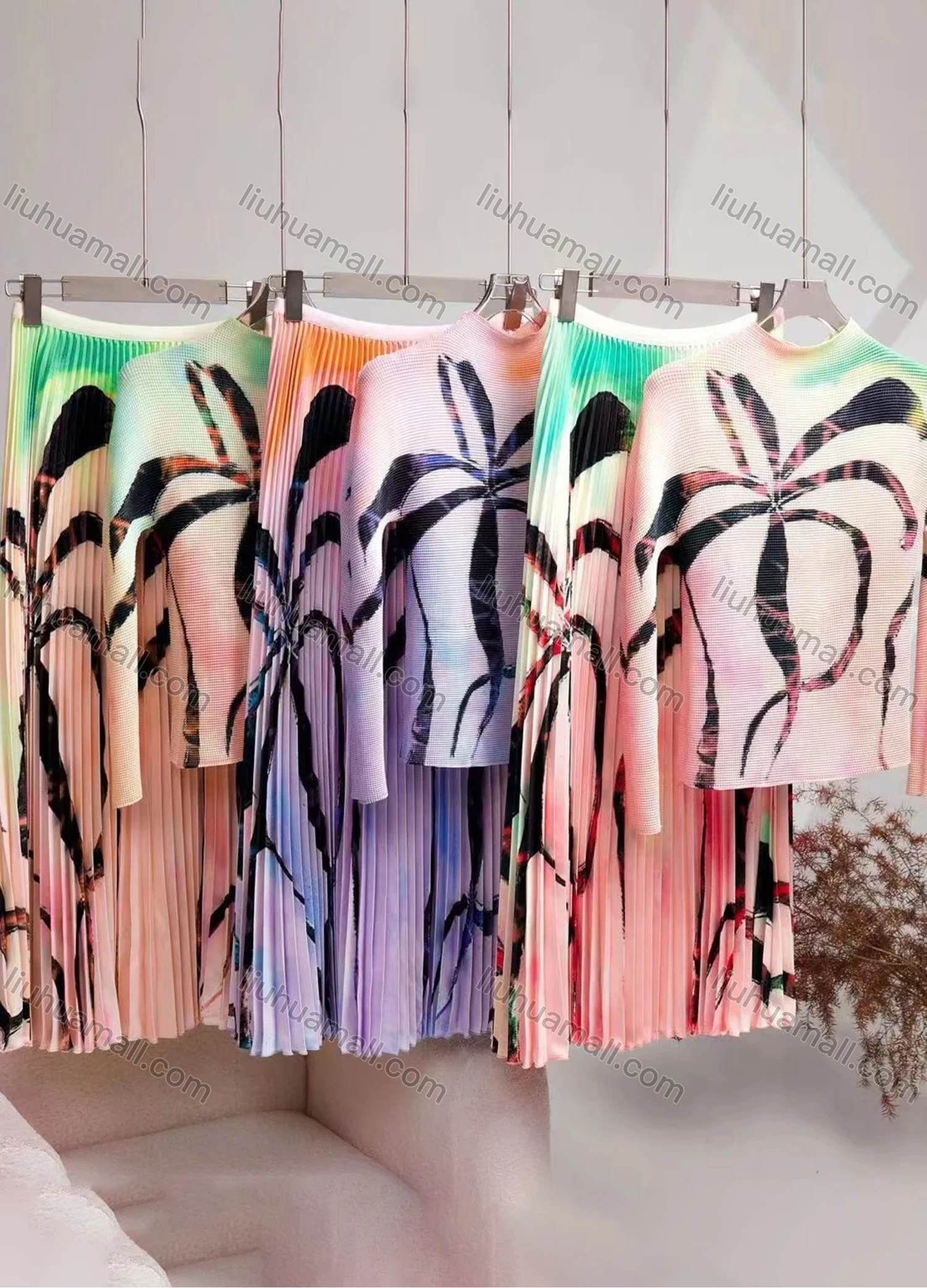 Wholesale Women's Casual Tropical Print Long Sleeve Maxi Pleated Skirt 2 Piece Set - Liuhuamall