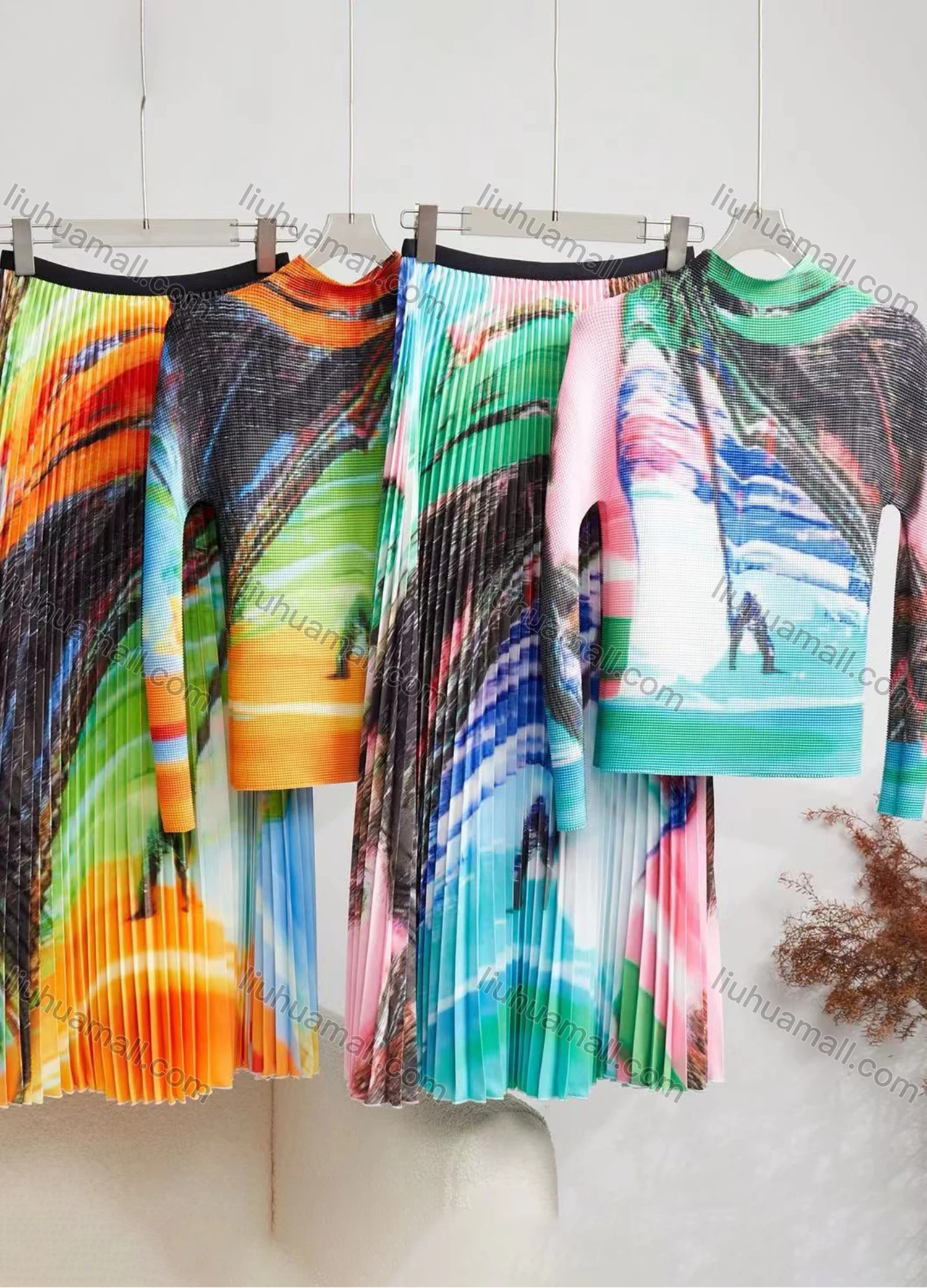 Wholesale Women's Casual Tropical Print Long Sleeve Maxi Pleated Skirt 2 Piece Set - Liuhuamall