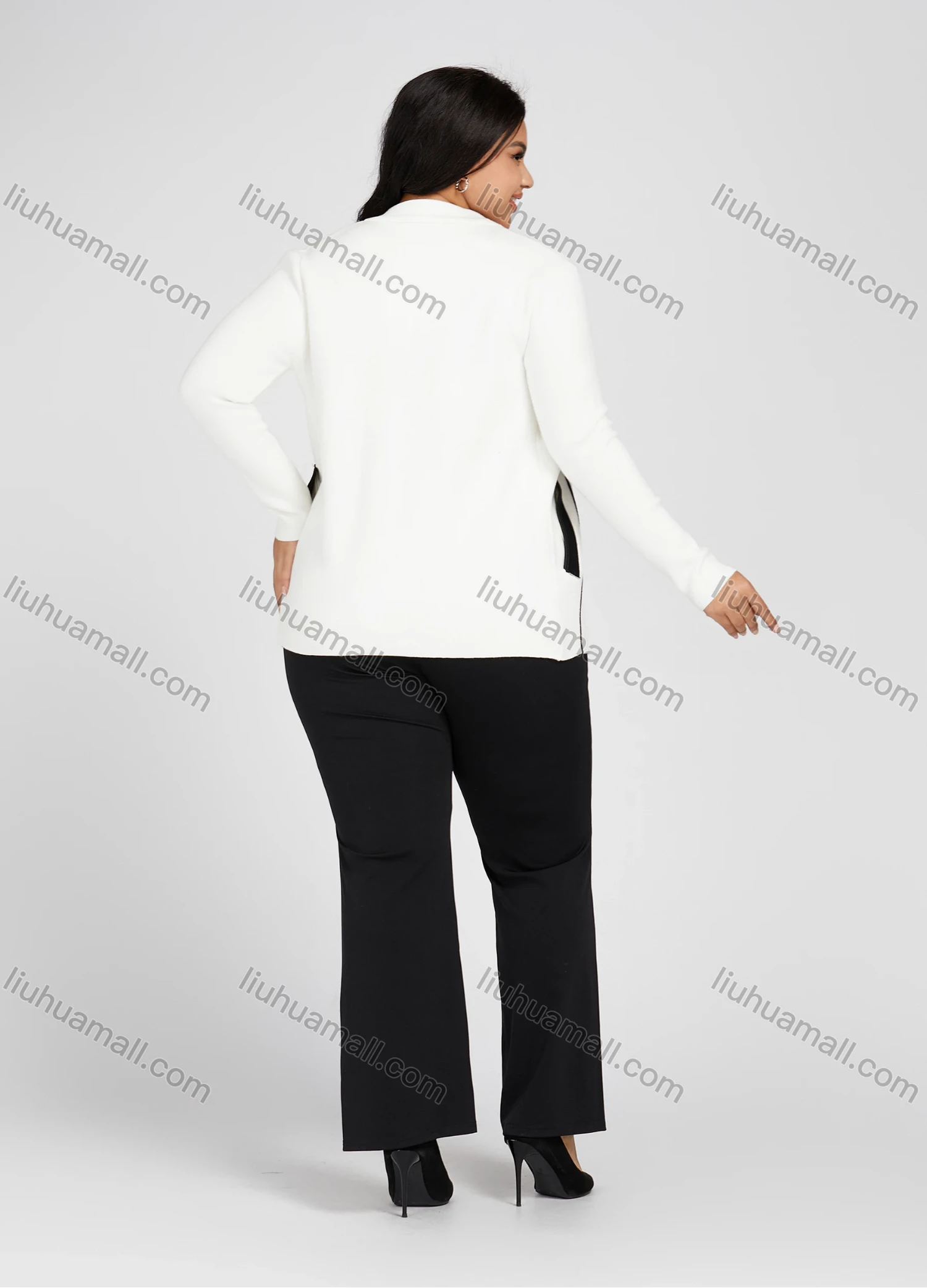 Wholesale Women's Plus Size Mock Neck Button Down Double Pockets Long Sleeve Knitted Jackets 1001# - Liuhuamall