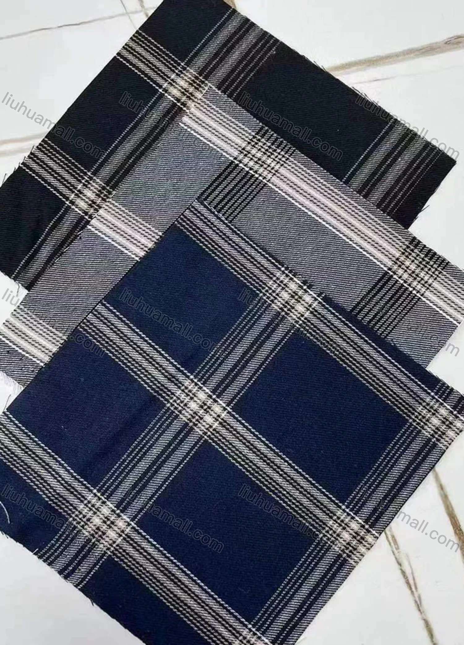 Wholesale Men's Casual Plaid Print Button Down Long Sleeve Shirts YM010# - Liuhuamall