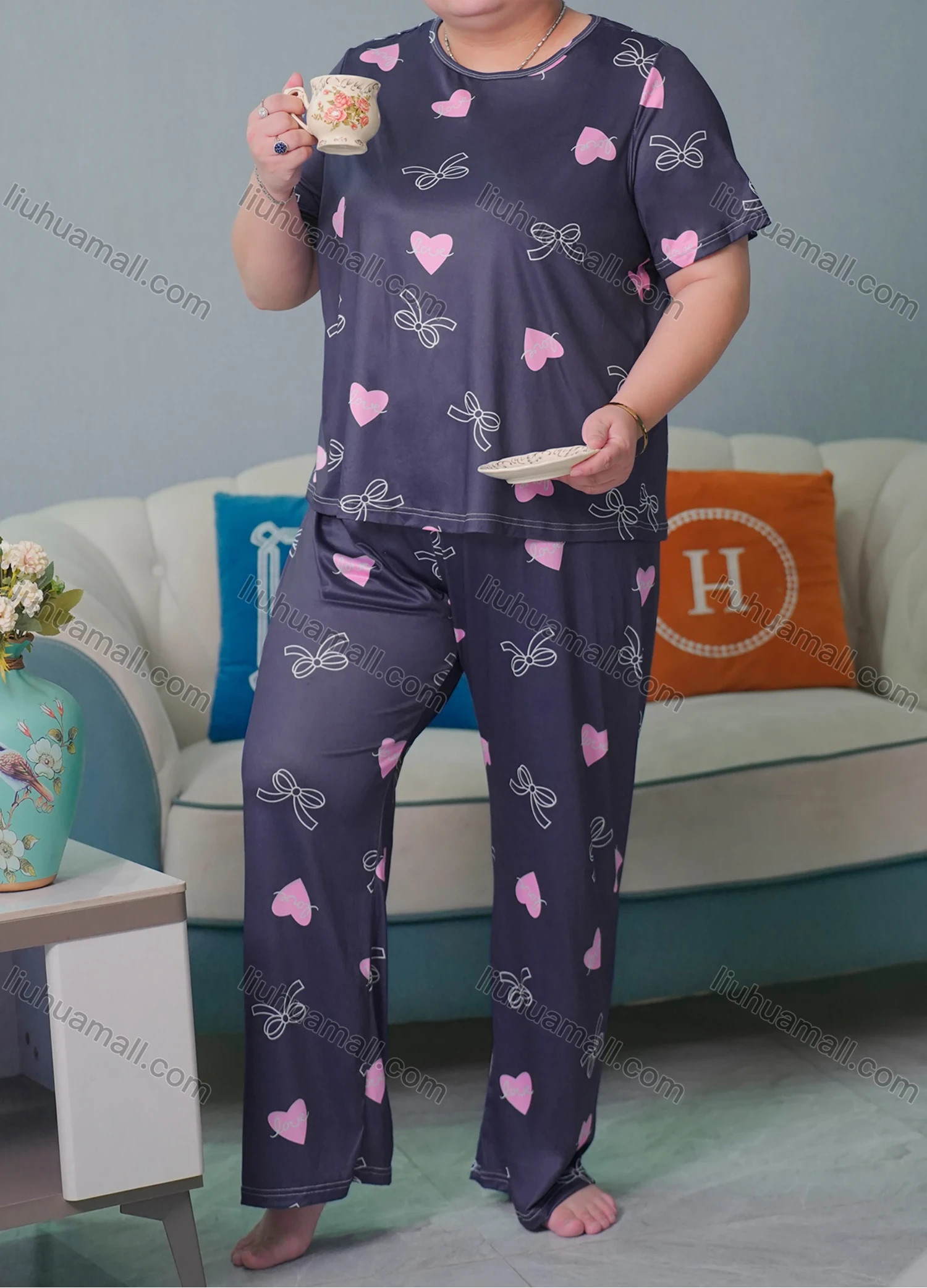 Wholesale Women's Lounge Milk Silk Heart Bowknot Print Short Sleeve T-shirt & Pant Pajamas Sets DM02304-01# - Liuhuamall