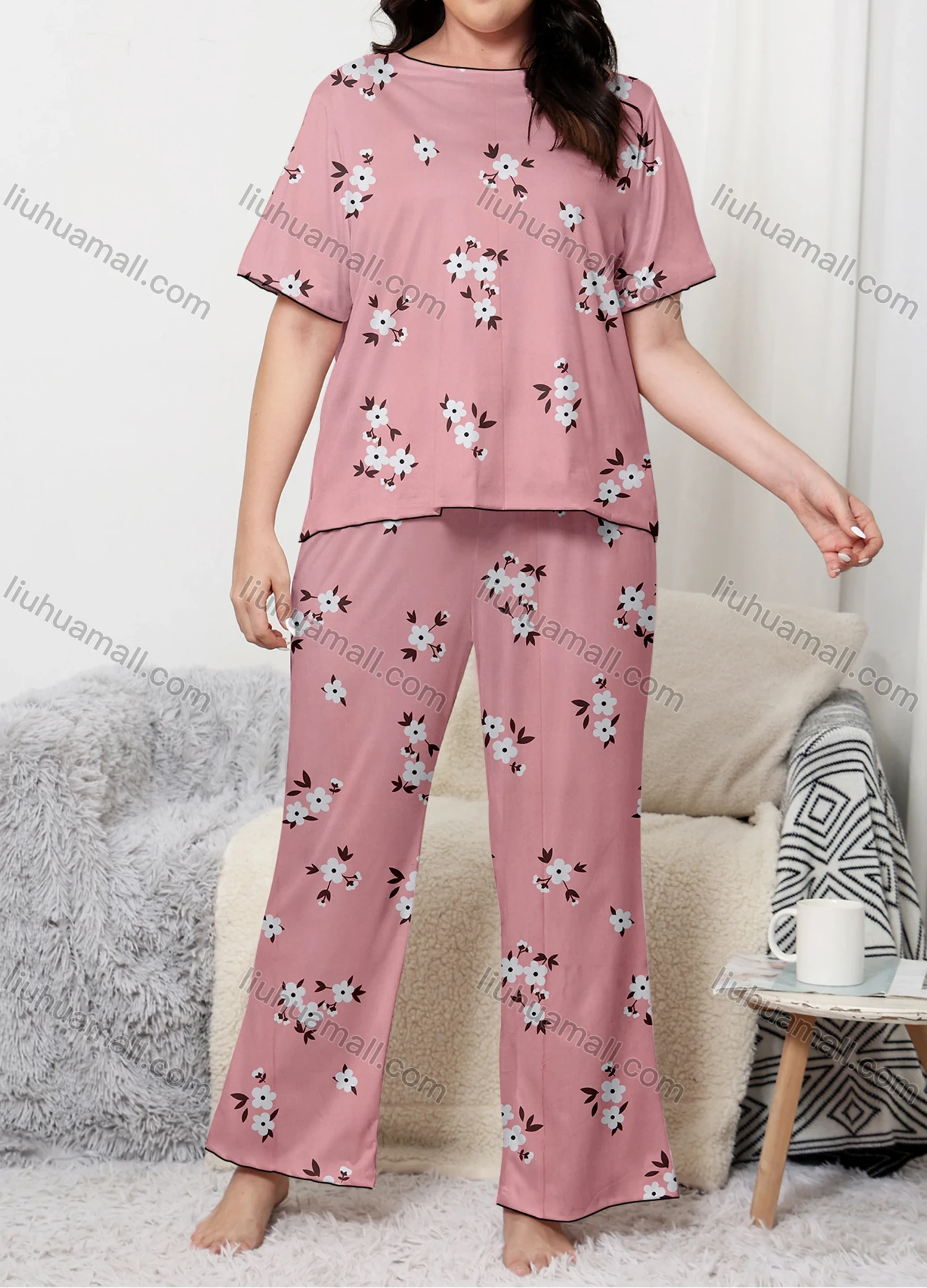 Wholesale Women's Lounge Milk Silk Floral Print Short Sleeve T-shirt & Pant Soft Pajamas Sets DM02305# - Liuhuamall