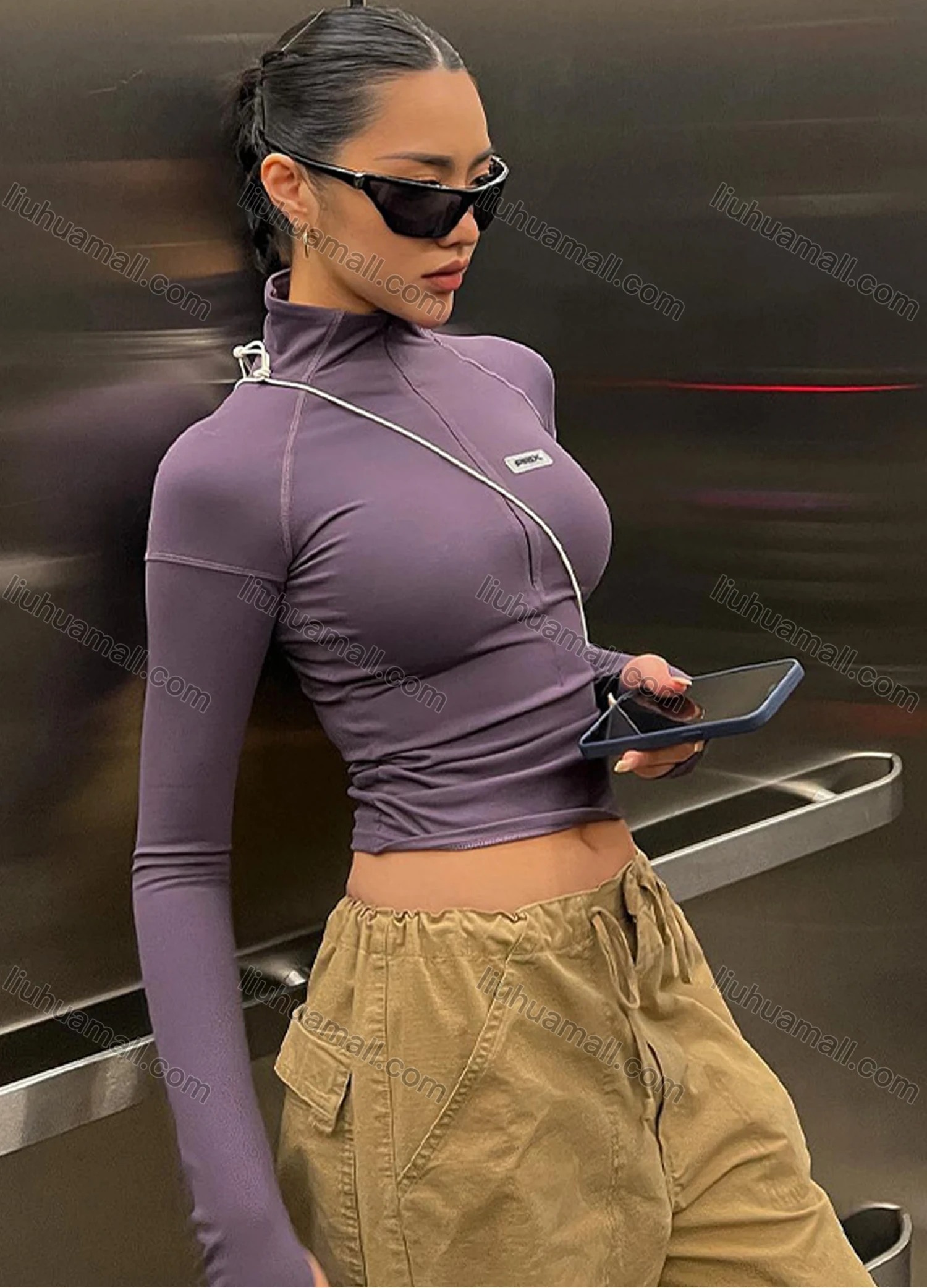 Wholesale Women's Sports Plain Quarter Zip Bodycon Crop Top - Liuhuamall