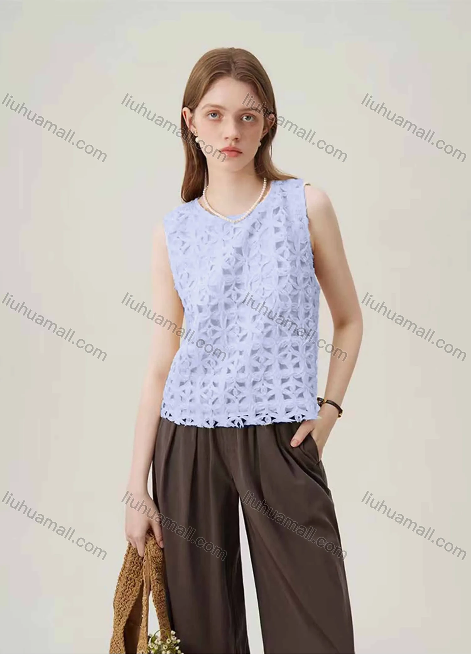 Wholesale Women's Casual Round Neck Sleeveless Plain Appliques Tank Top - Liuhuamall