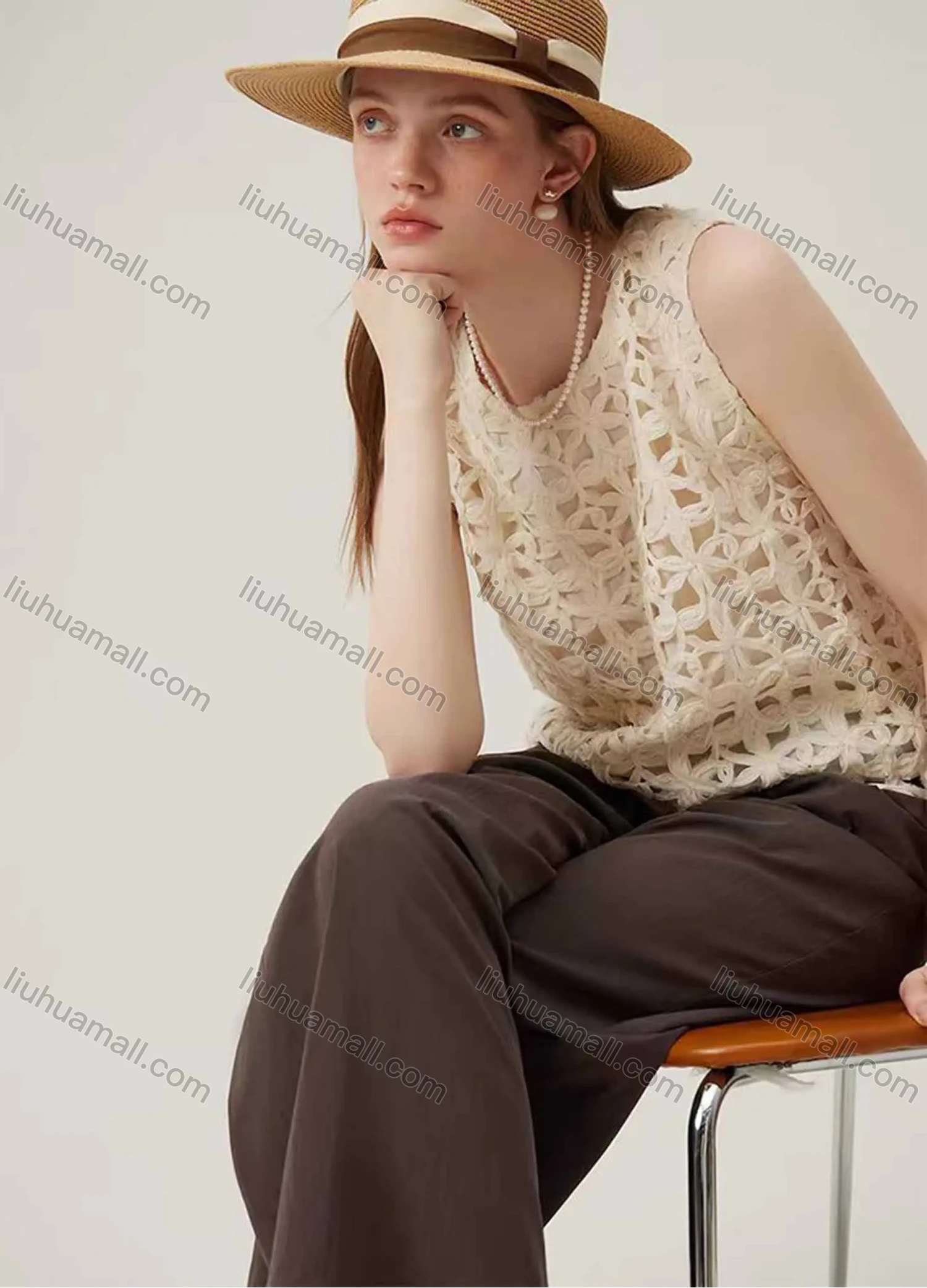 Wholesale Women's Casual Round Neck Sleeveless Plain Appliques Tank Top - Liuhuamall