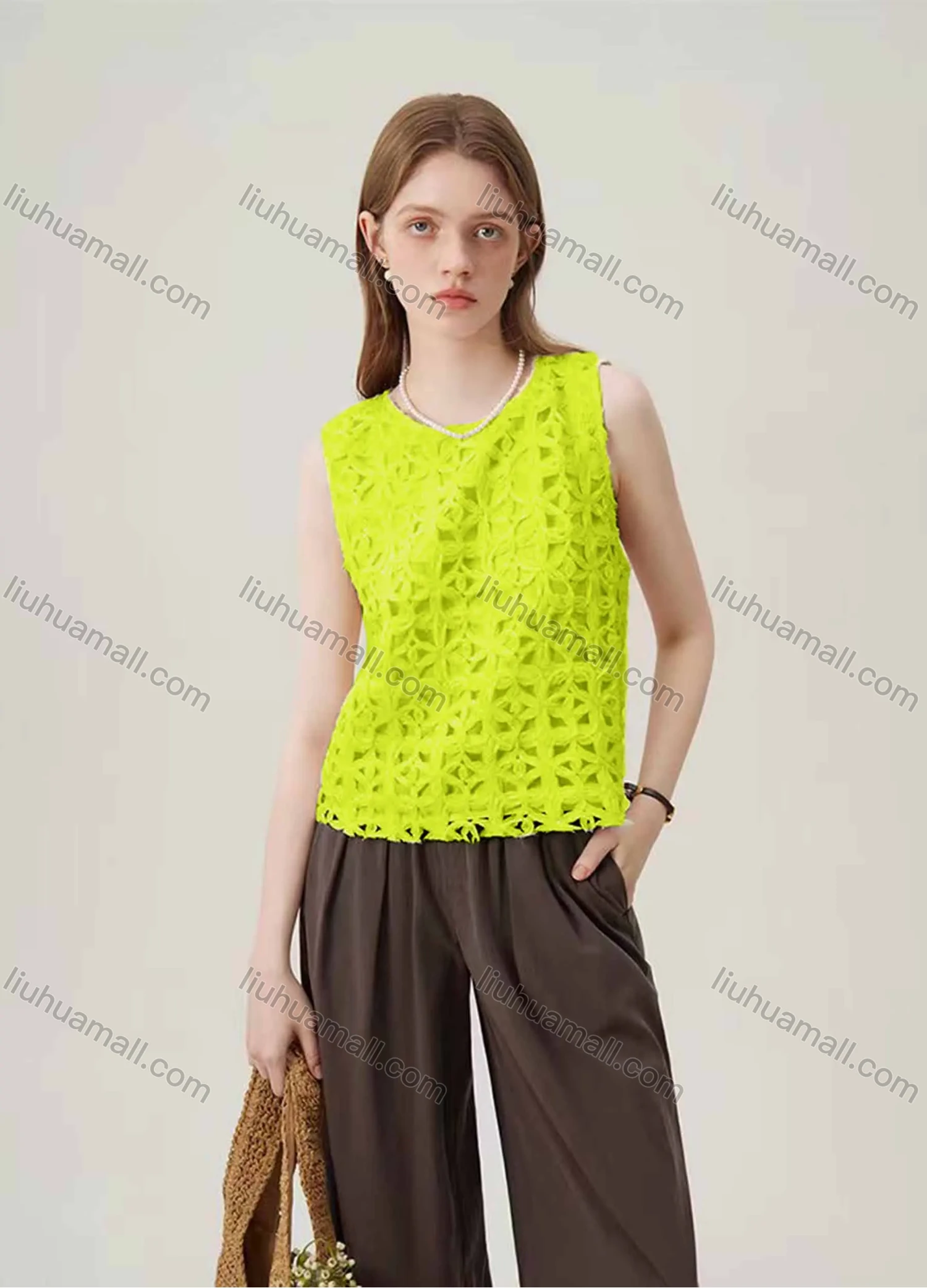 Wholesale Women's Casual Round Neck Sleeveless Plain Appliques Tank Top - Liuhuamall