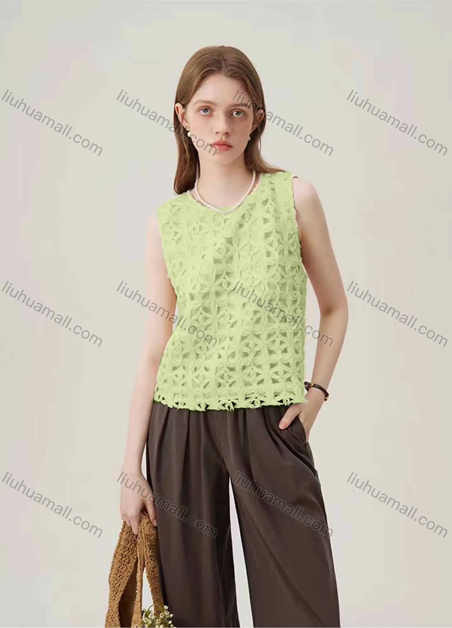 Wholesale Women's Casual Round Neck Sleeveless Plain Appliques Tank Top - Liuhuamall