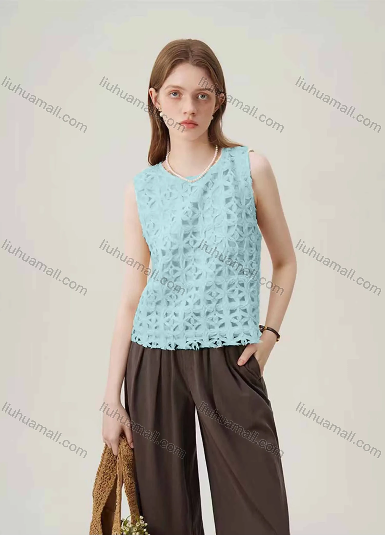 Wholesale Women's Casual Round Neck Sleeveless Plain Appliques Tank Top - Liuhuamall