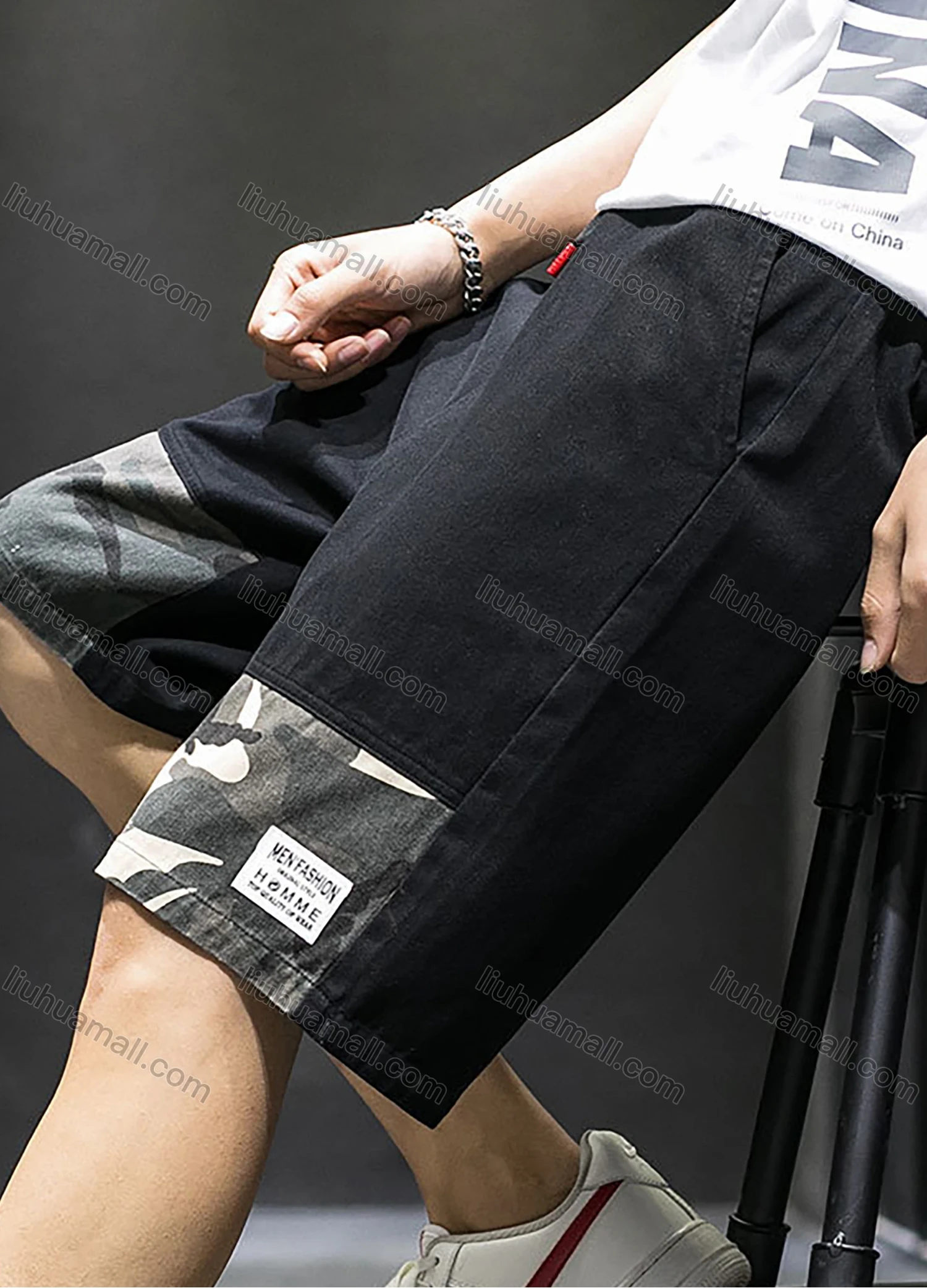 Wholesale Men's Casual 100%Cotton Camouflage Splicing Patch Pocket Elastic Waist Drawstring Shorts - Liuhuamall