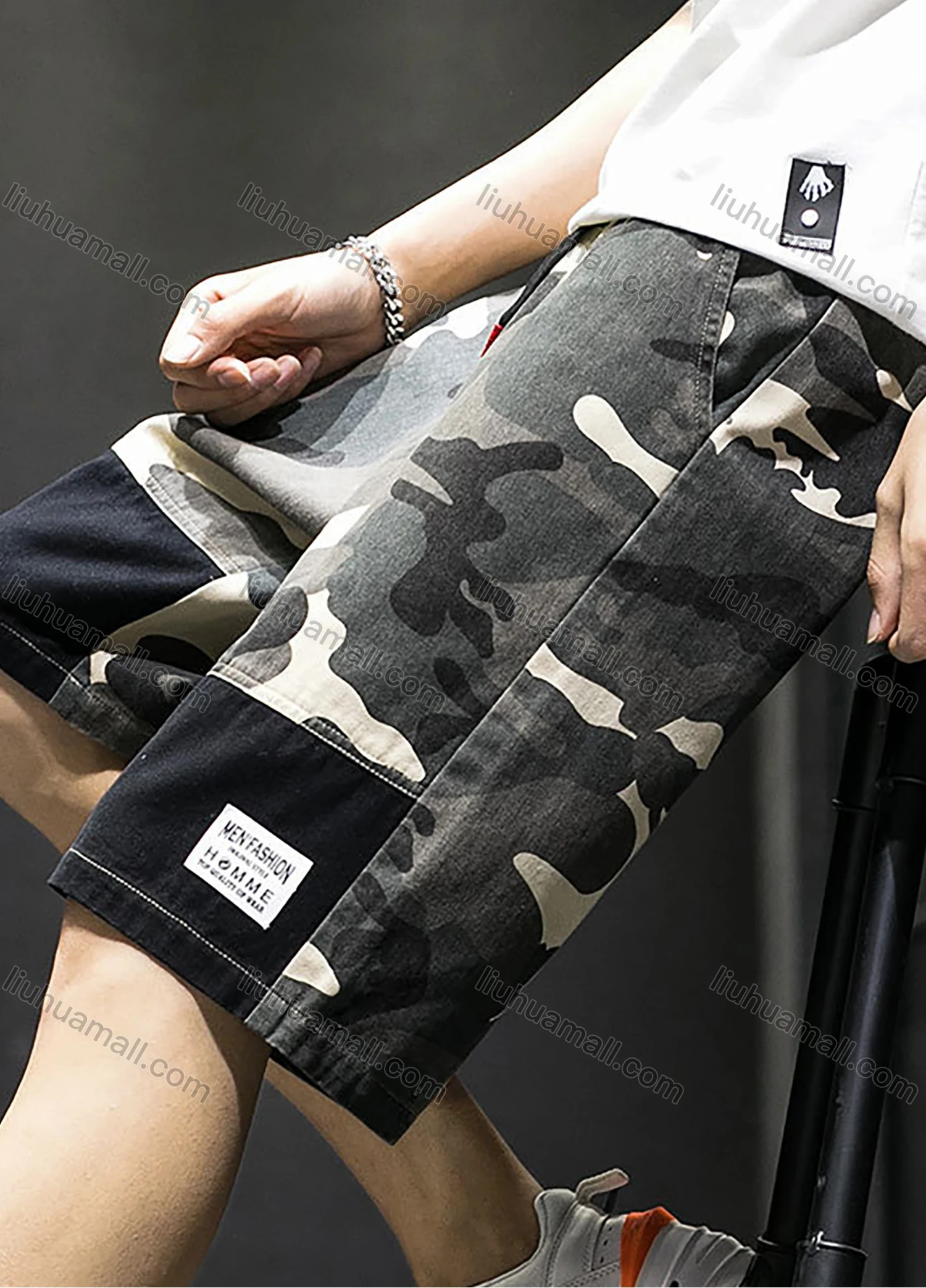 Wholesale Men's Casual 100%Cotton Camouflage Splicing Patch Pocket Elastic Waist Drawstring Shorts - Liuhuamall
