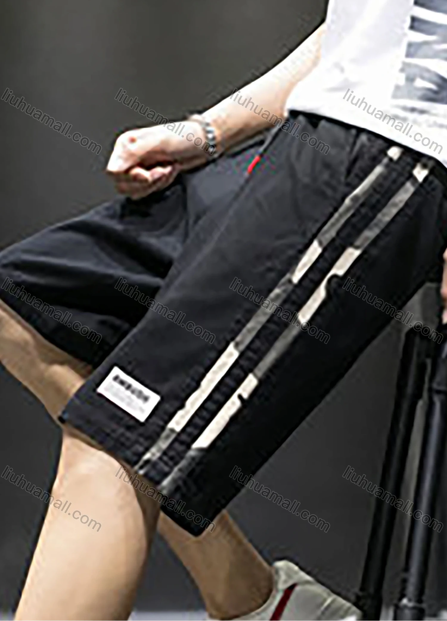 Wholesale Men's Casual 100%Cotton Camouflage Splicing Patch Pocket Elastic Waist Drawstring Shorts - Liuhuamall