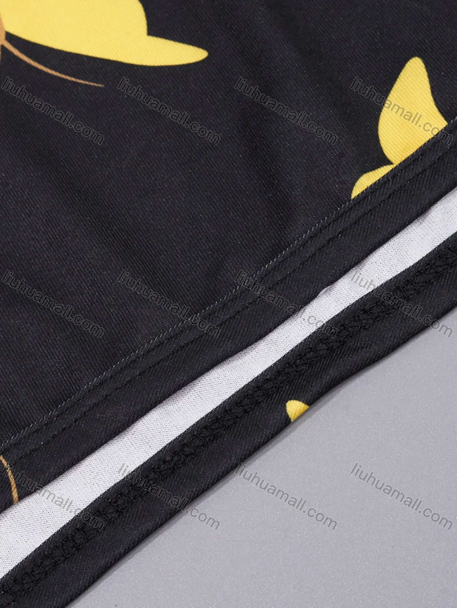 Wholesale Women's Lounge Milk Silk Butterfly Print Double Spaghetti Straps Cami Tops & Shorts Pajamas Sets DM2206-01# - Liuhuamall