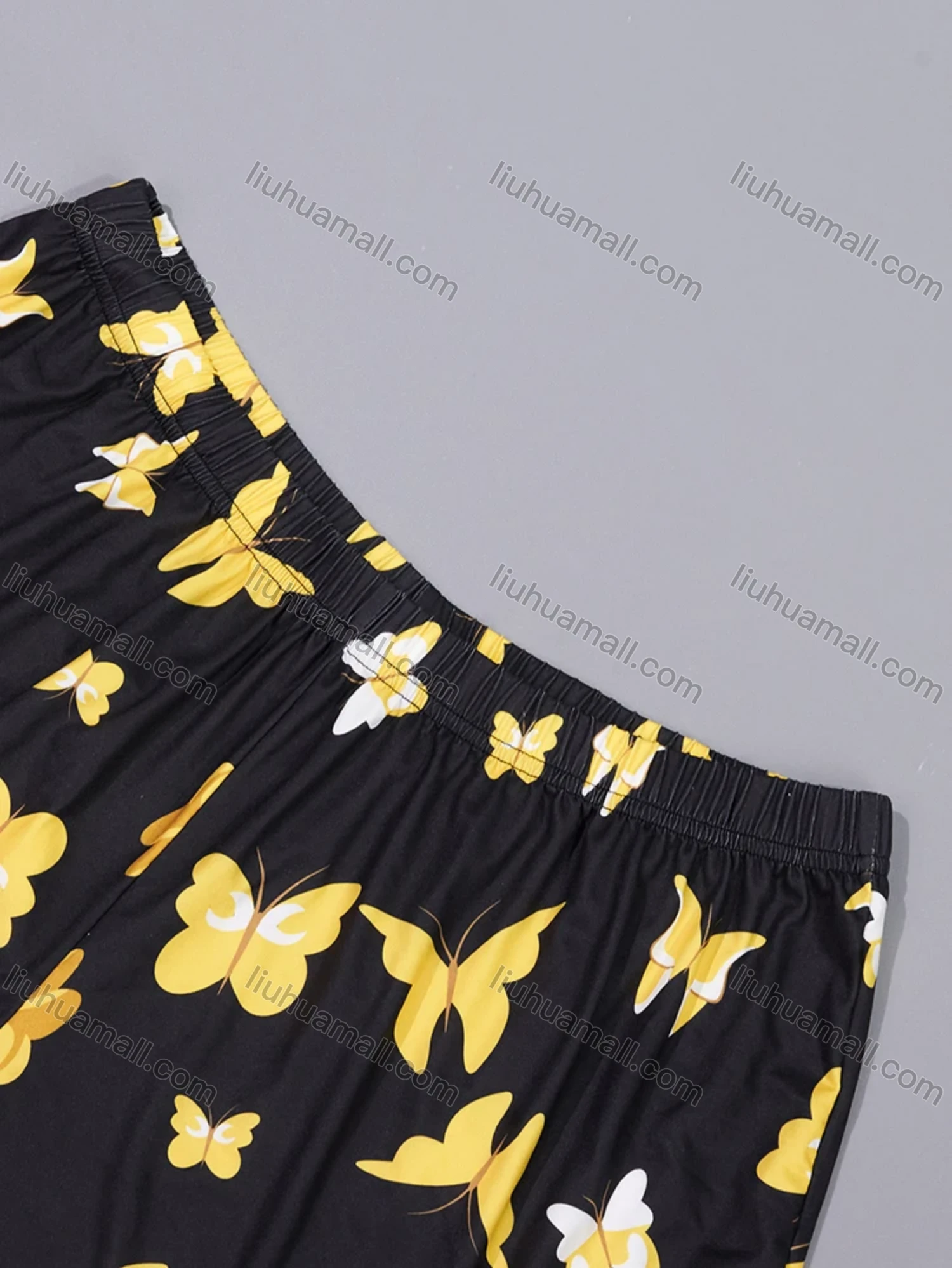 Wholesale Women's Lounge Milk Silk Butterfly Print Double Spaghetti Straps Cami Tops & Shorts Pajamas Sets DM2206-01# - Liuhuamall