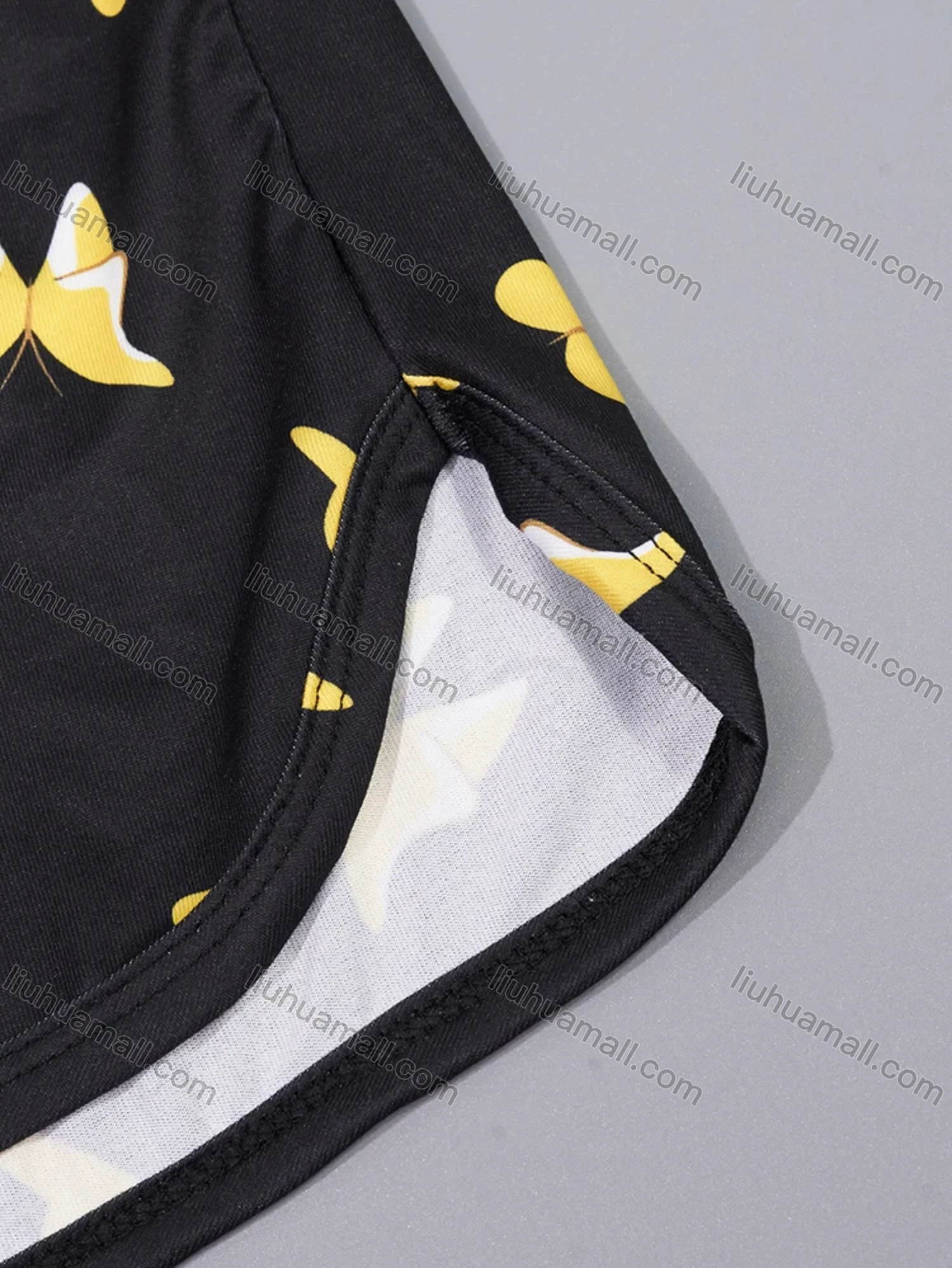 Wholesale Women's Lounge Milk Silk Butterfly Print Double Spaghetti Straps Cami Tops & Shorts Pajamas Sets DM2206-01# - Liuhuamall