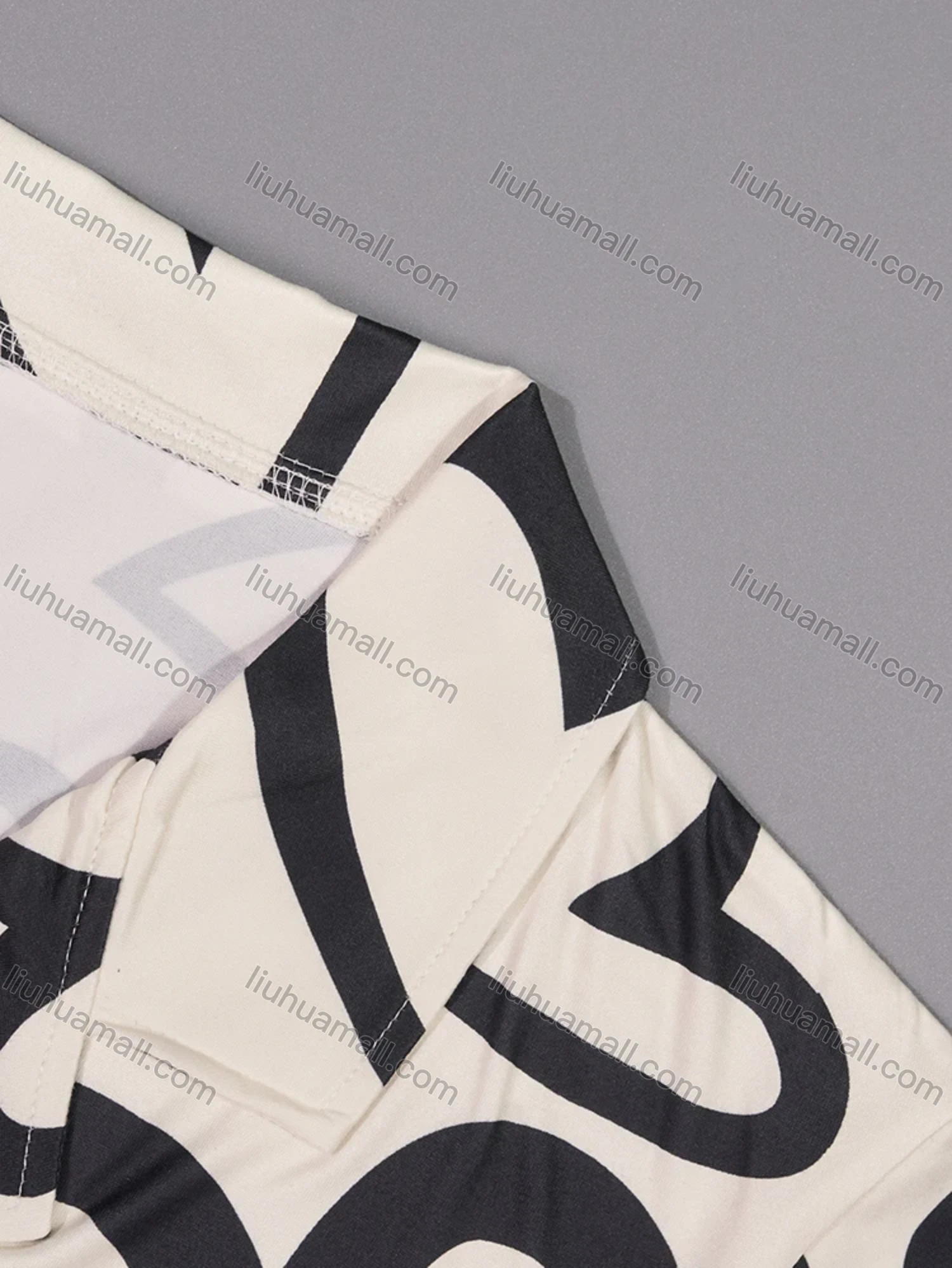 Wholesale Women's Lounge Lapel Milk Silk Heart Print Button Down Pocket Short Sleeve Pajamas 2 Piece Set DM2315-01# - Liuhuamall