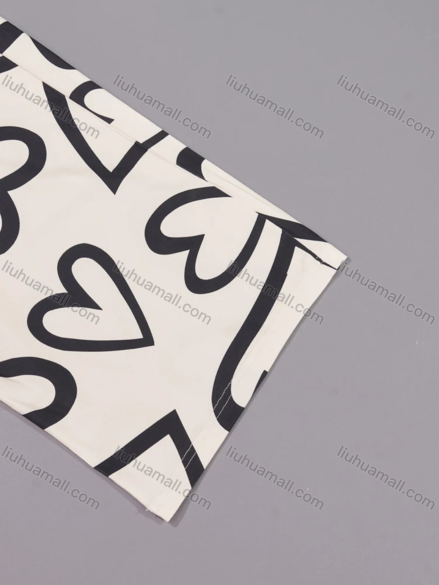 Wholesale Women's Lounge Lapel Milk Silk Heart Print Button Down Pocket Short Sleeve Pajamas 2 Piece Set DM2315-01# - Liuhuamall