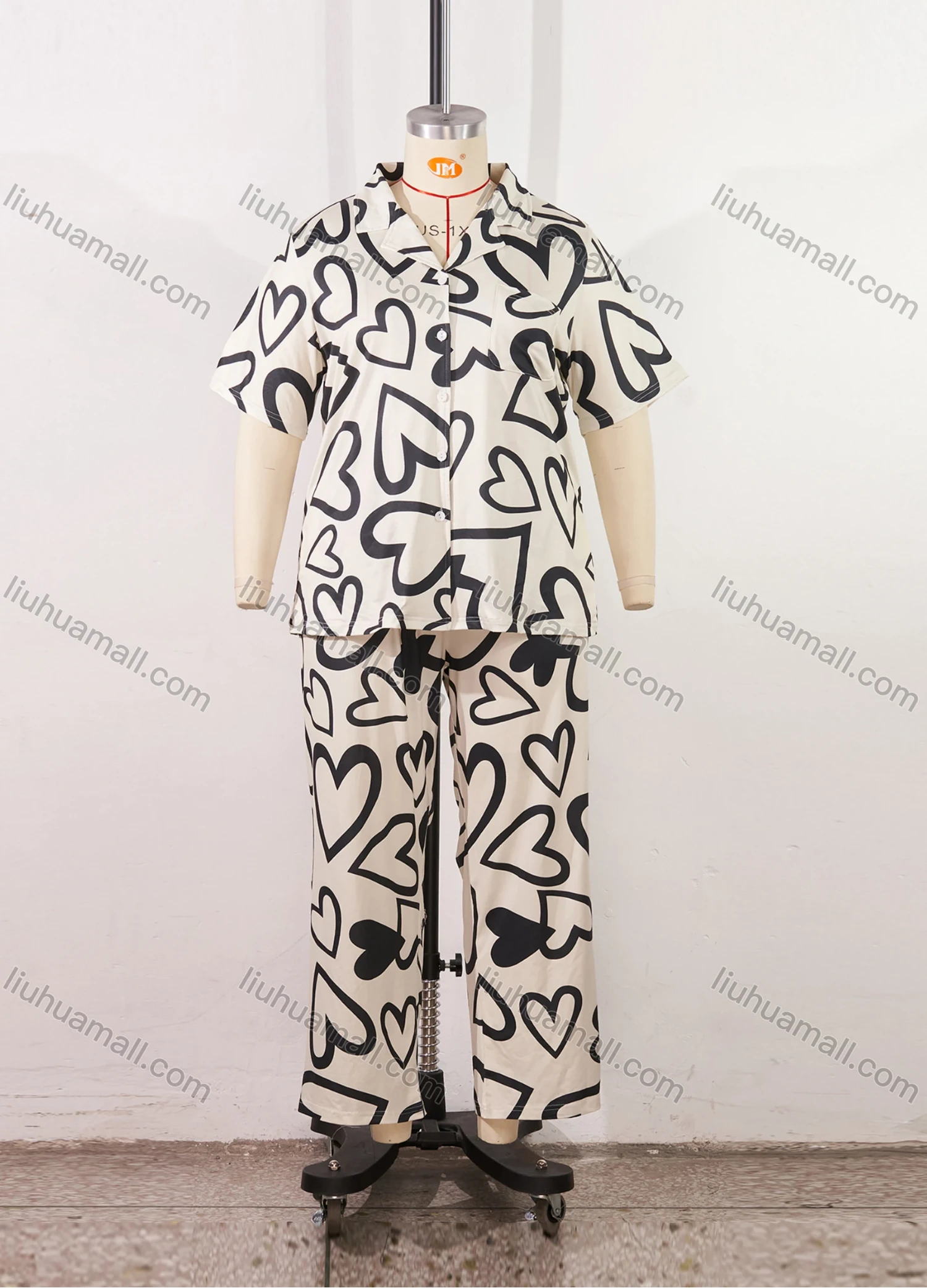 Wholesale Women's Lounge Lapel Milk Silk Heart Print Button Down Pocket Short Sleeve Pajamas 2 Piece Set DM2315-01# - Liuhuamall