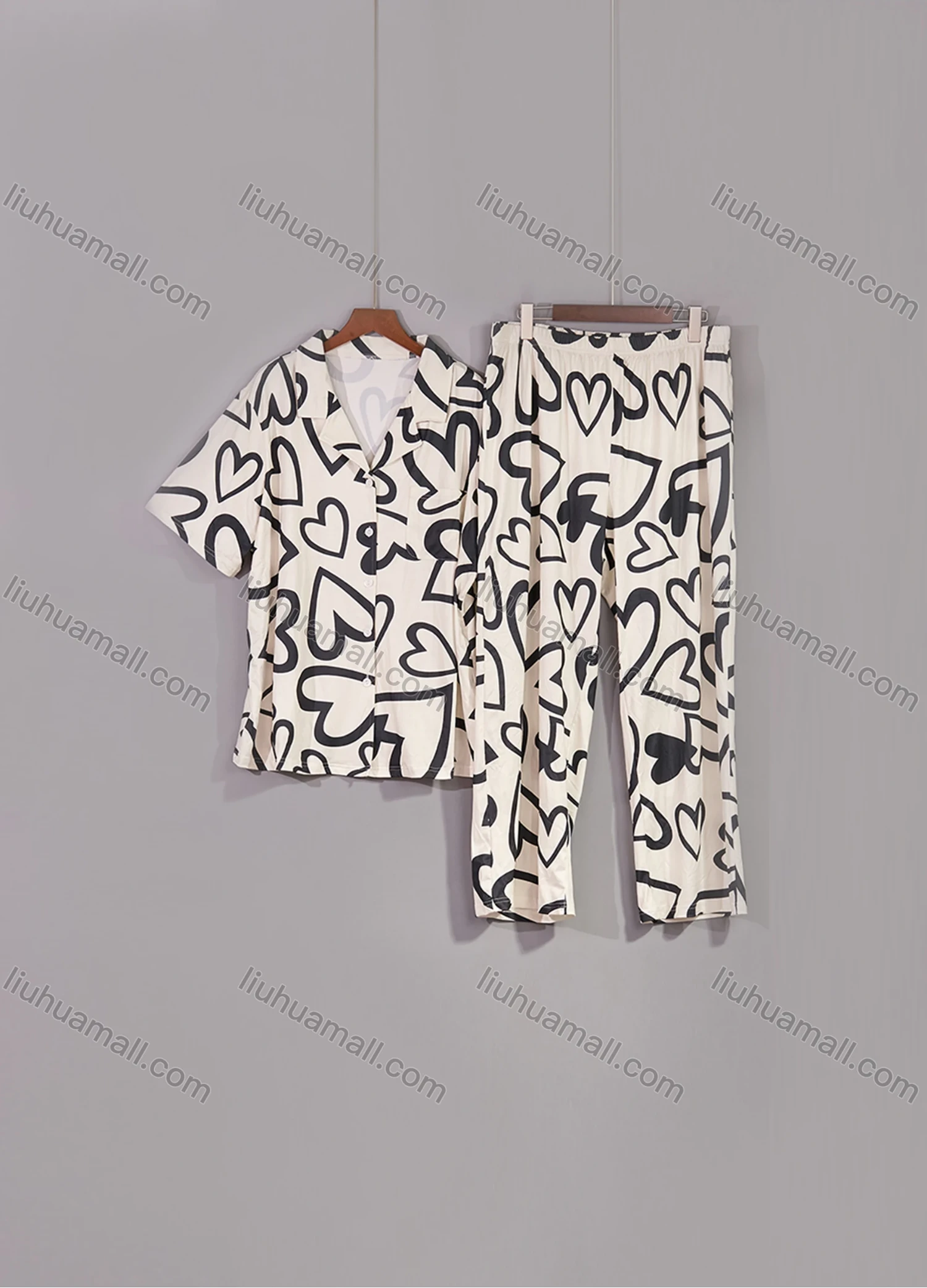 Wholesale Women's Lounge Lapel Milk Silk Heart Print Button Down Pocket Short Sleeve Pajamas 2 Piece Set DM2315-01# - Liuhuamall