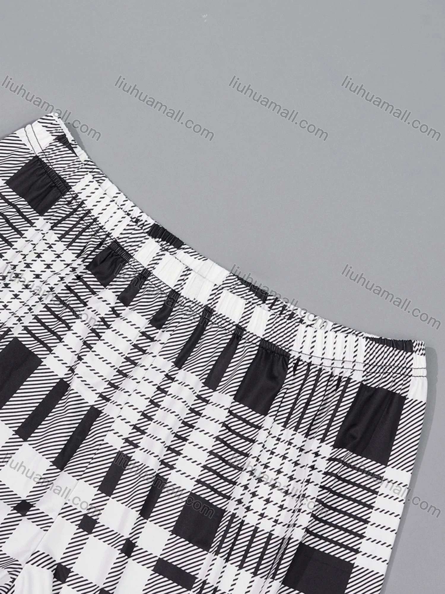 Wholesale Women's Lounge Milk Silk Heart Plaid Print Short Sleeve T-shirt & Capris Pant Pajamas Sets DM2316# - Liuhuamall