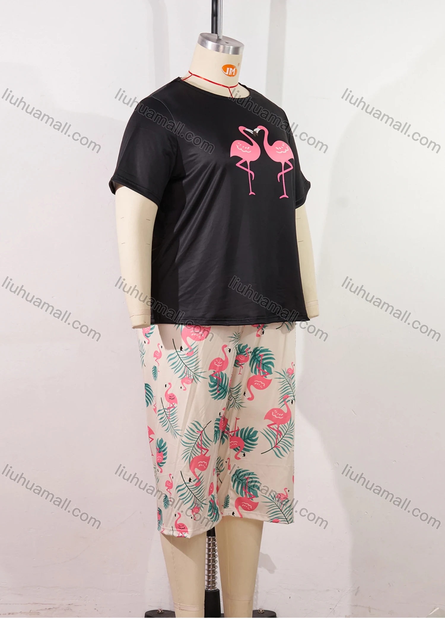 Wholesale Women's Lounge Milk Silk Animal Leaf Print Short Sleeve T-shirt & Capris Pant Pajamas Sets DM2316-02# - Liuhuamall