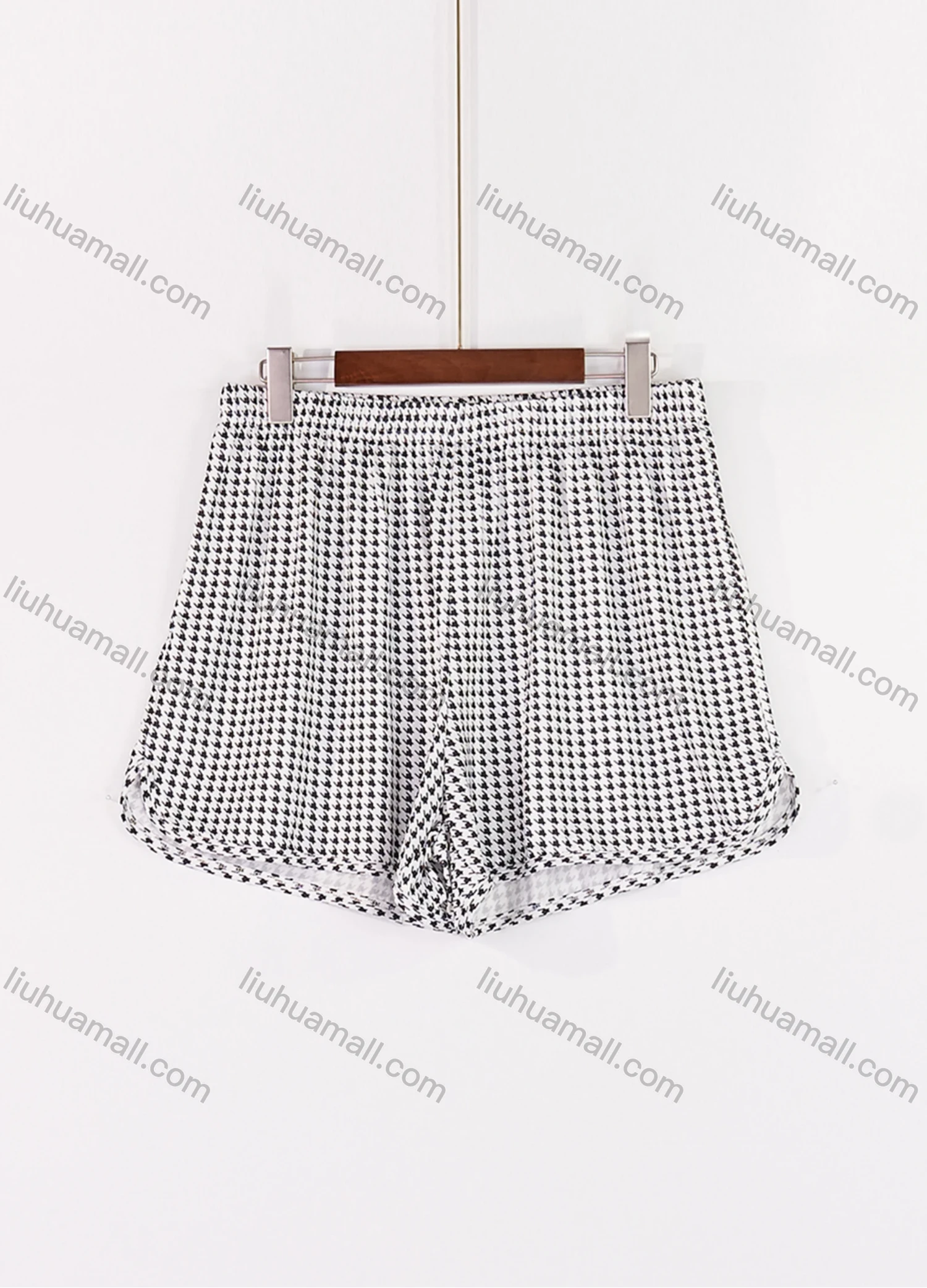 Wholesale Women's Lounge Milk Silk Houndstooth Bear Letter Print Cami Top & Shorts Pajamas Sets DM2207-07# - Liuhuamall